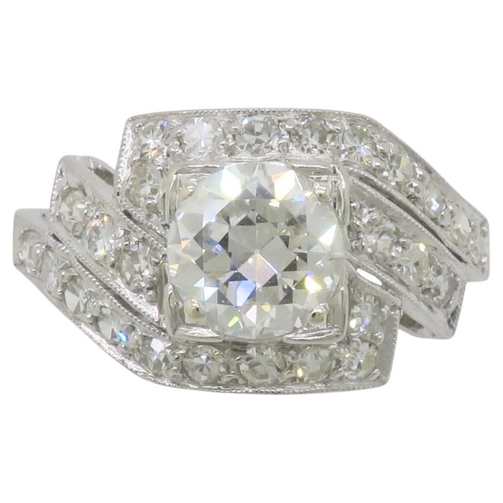 Bague vintage en platine avec 1,65 pce de diamants extraits de la terre en vente