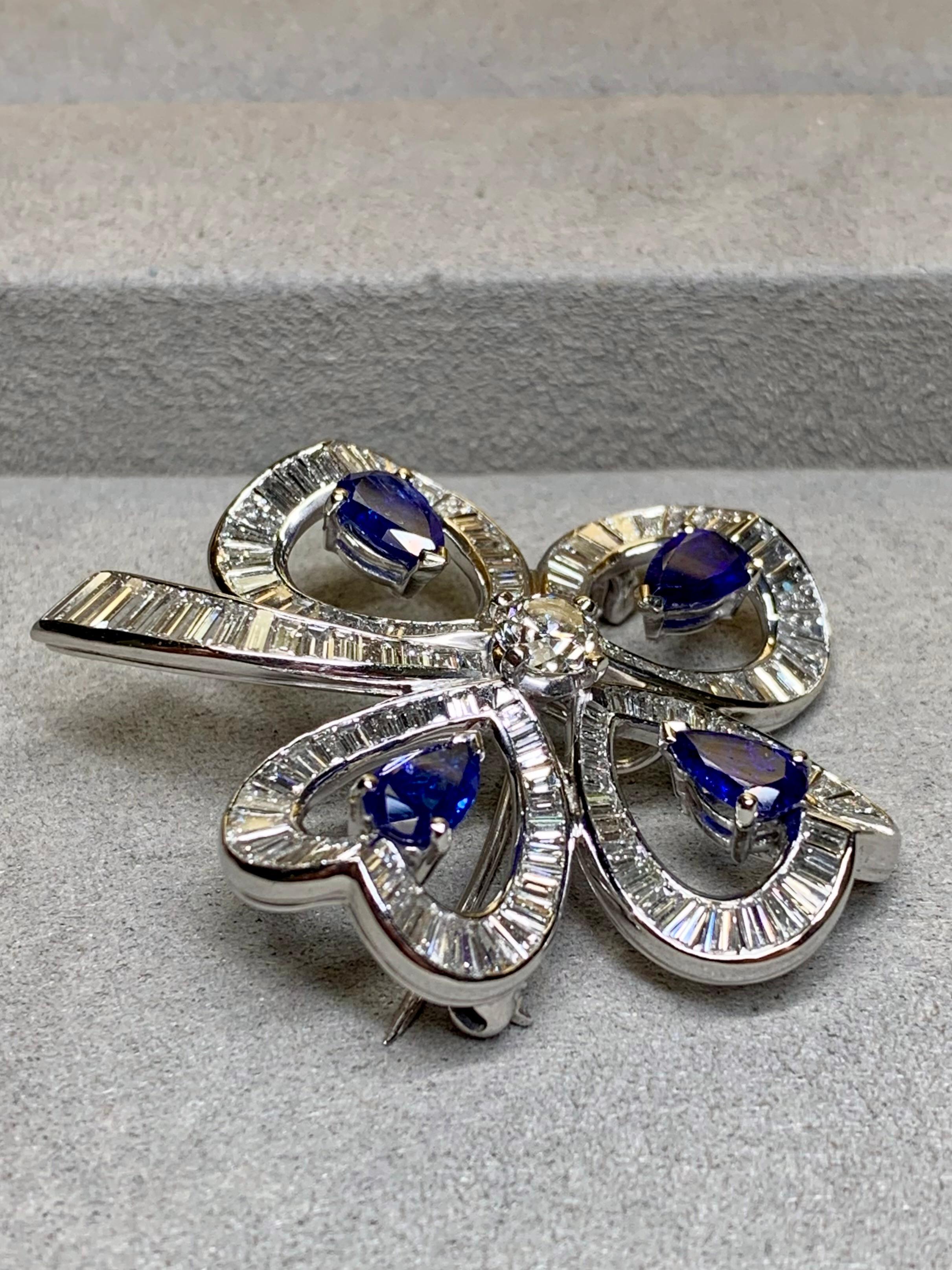 Retro Vintage Platinum Diamond Sapphire Clover Brooch Pendant BURMA No Heat GIA 12.40c For Sale