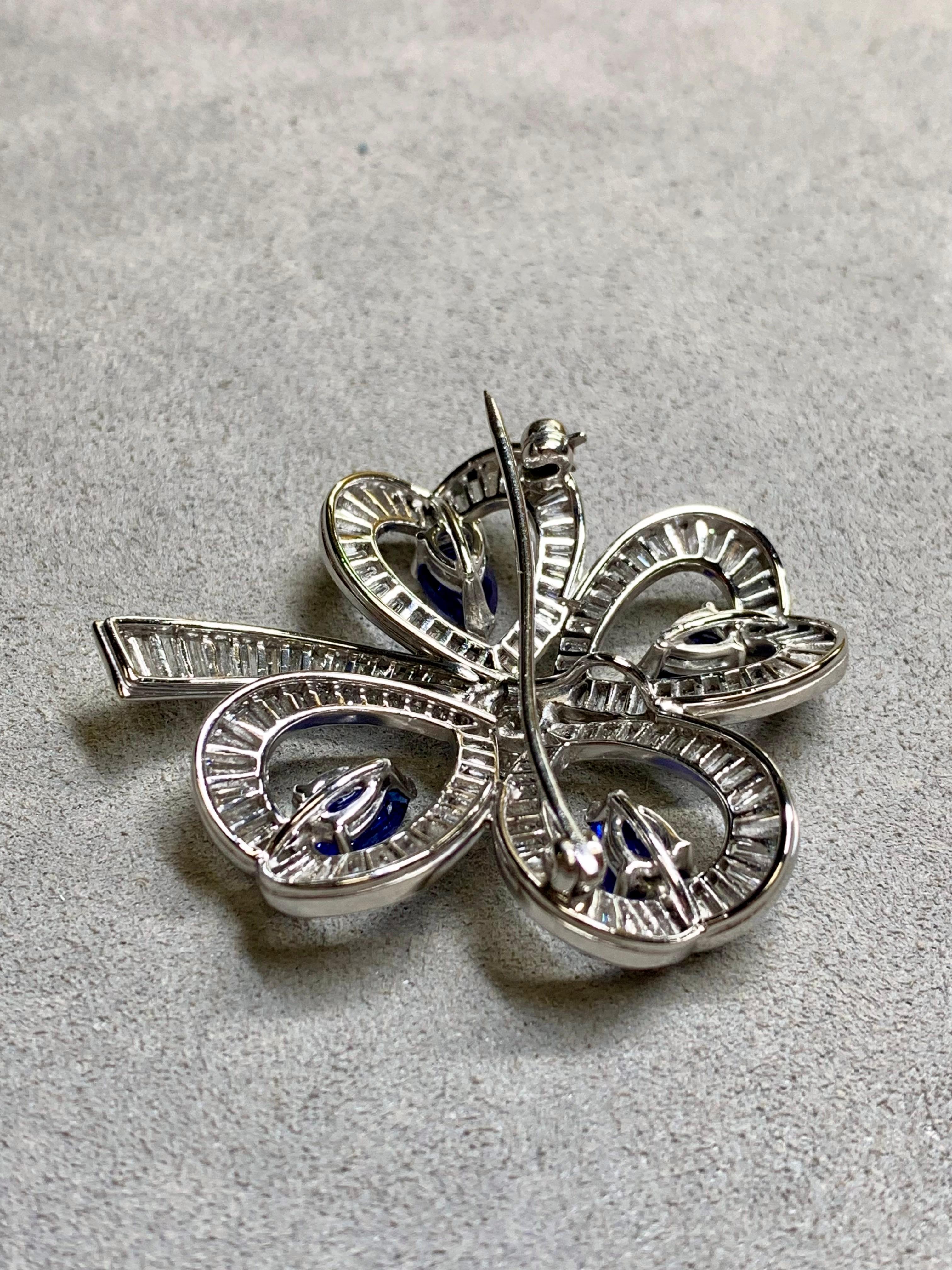 Vintage Platinum Diamond Sapphire Clover Brooch Pendant BURMA No Heat GIA 12.40c For Sale 1