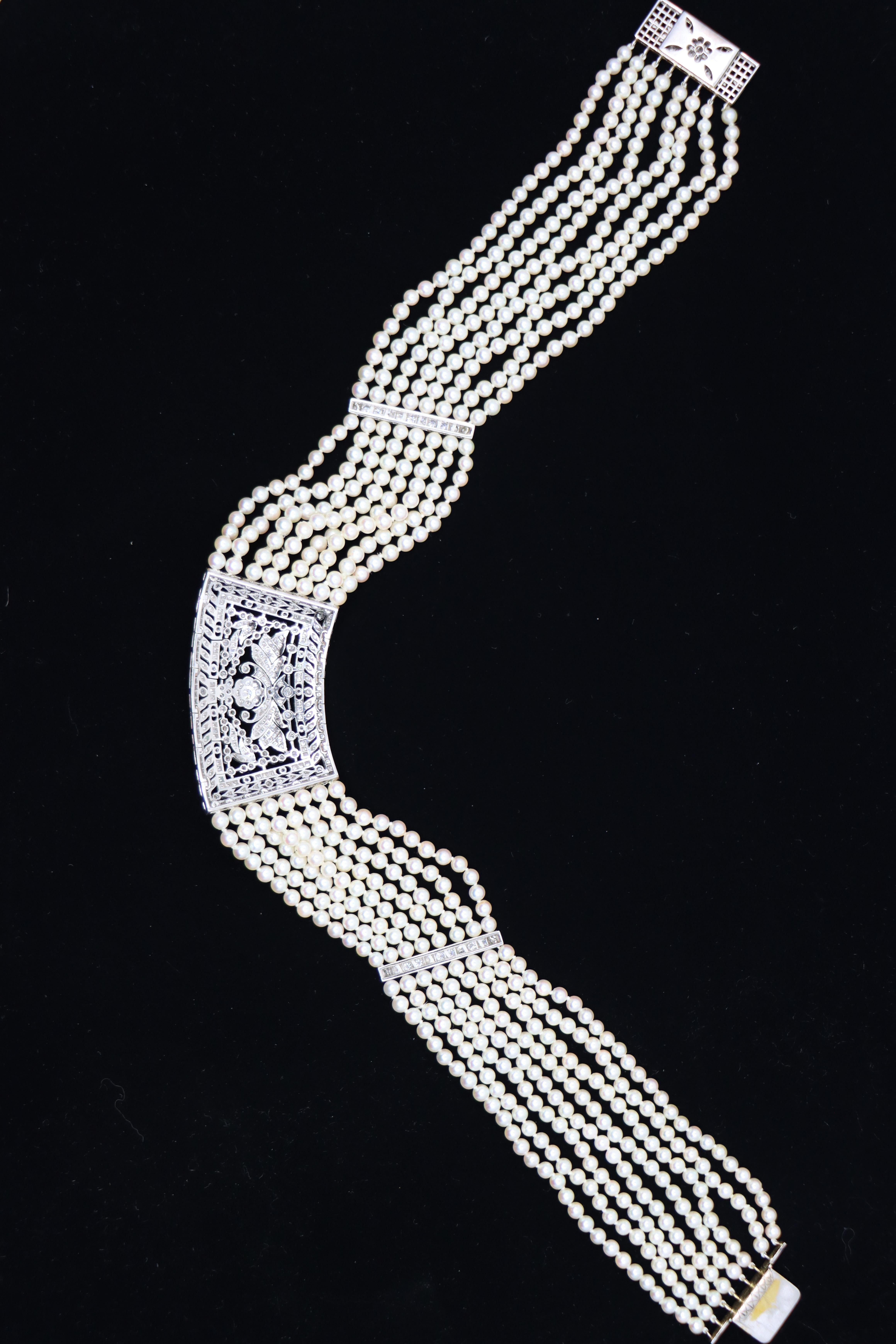 Vintage By, collana di platino con diamanti e perle a più livelli in vendita 5
