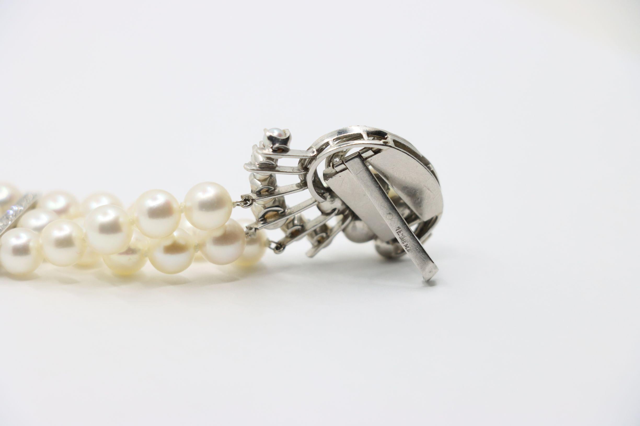 Bracciale vintage in platino e diamanti con onde di perle a più fili in vendita 5
