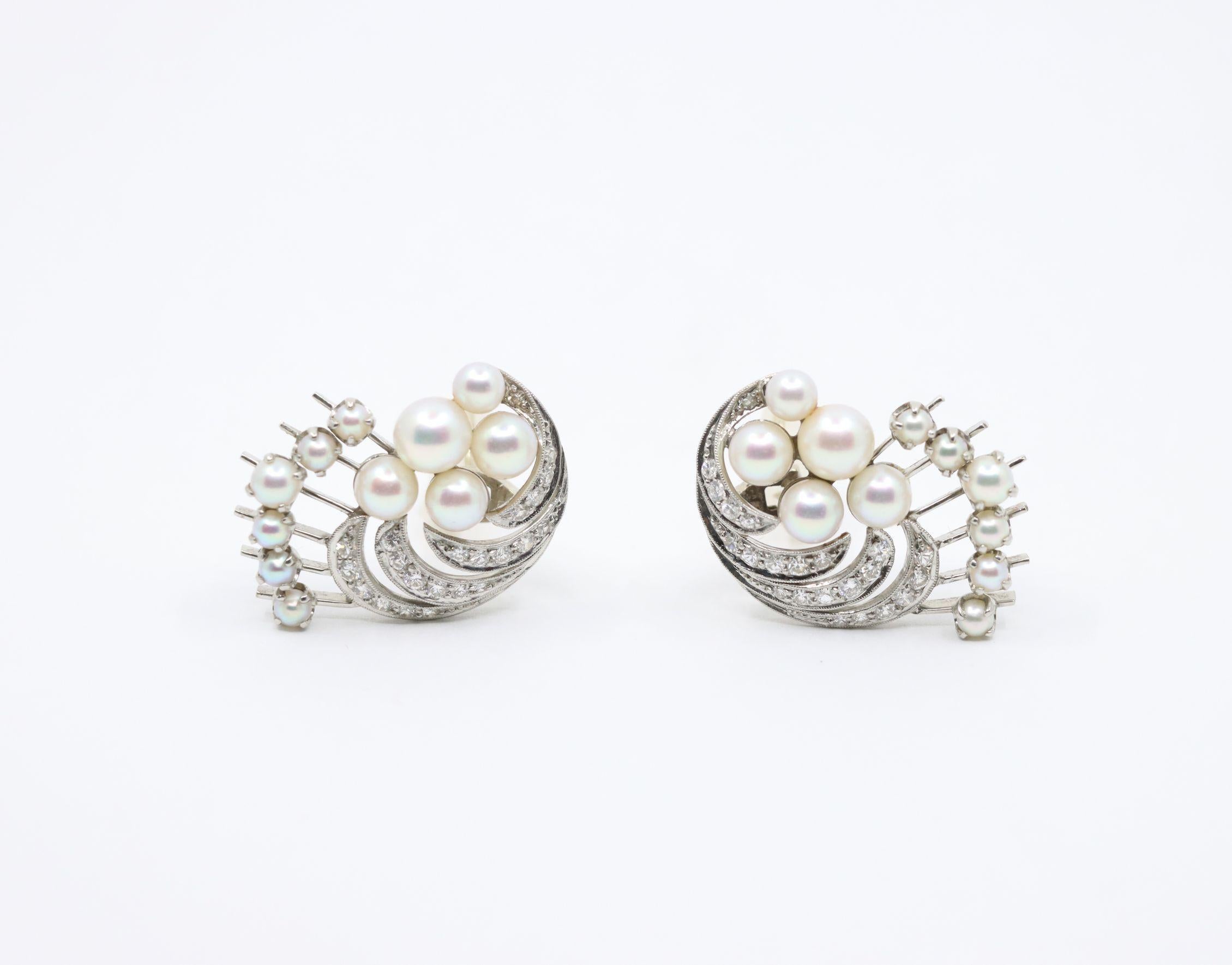 Pendientes vintage de platino y diamantes Olas de perlas en venta 6