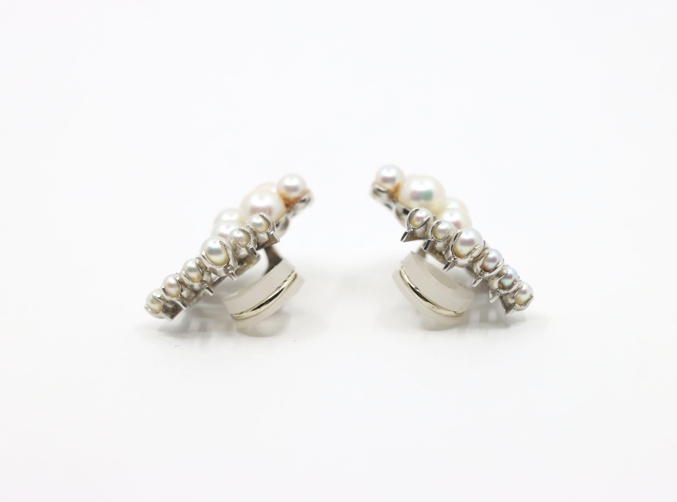 Pendientes vintage de platino y diamantes Olas de perlas en venta 9