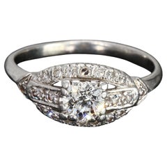 Vintage Platinum Eye-Shaped Ring mit einem 0,52ct Diamond Center Stone - Größe 6,25