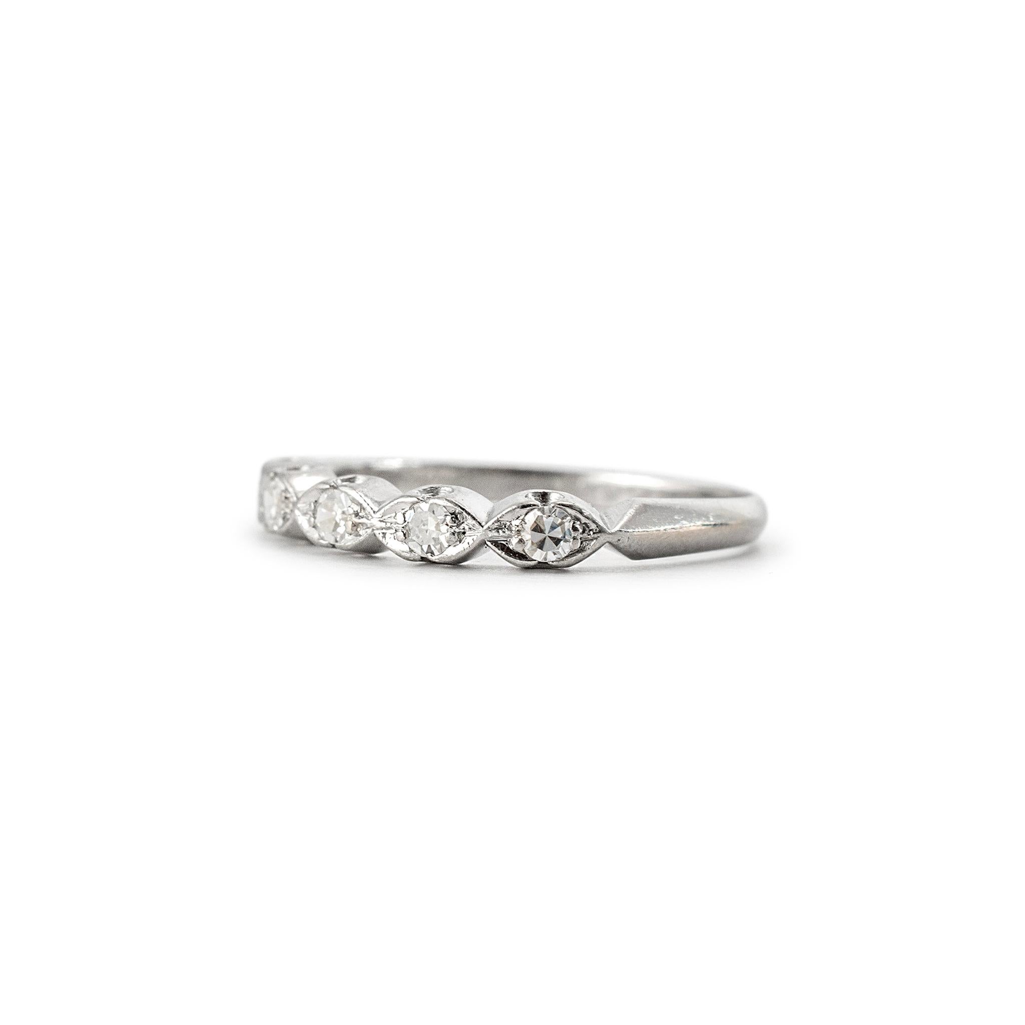 Vintage Platinum Five Single Cut Diamond Half Eternity Wedding Band In Excellent Condition For Sale In Houston, TX