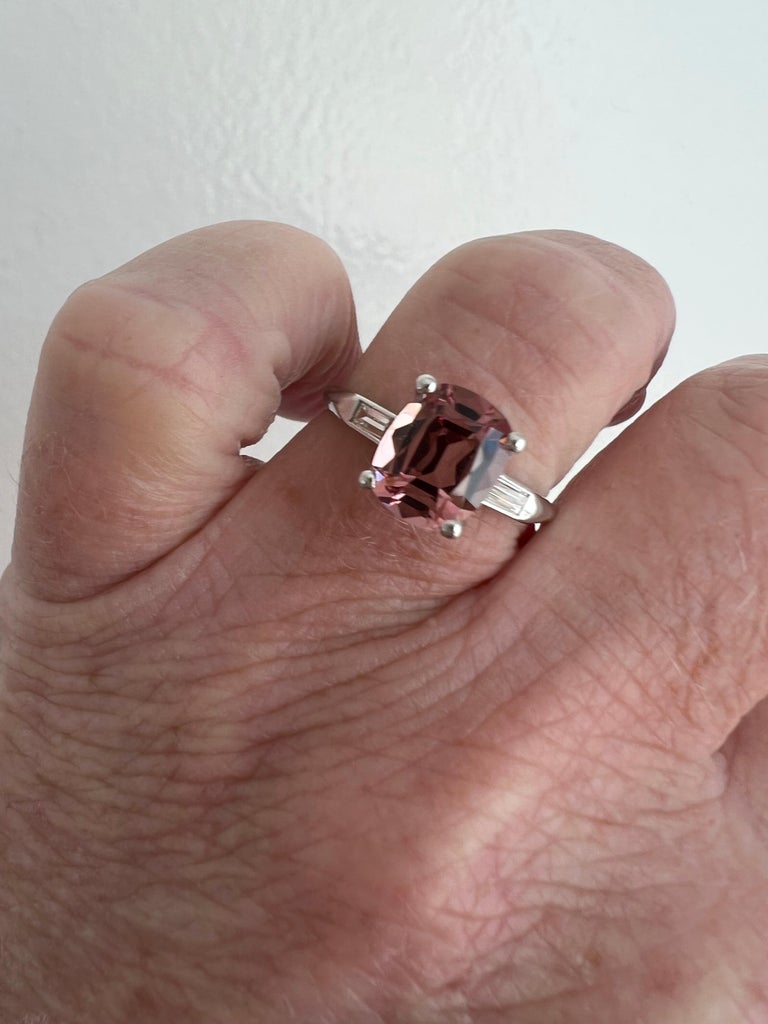 Vintage Platinum Garnet Engagement Ring with Baguette Diamonds, 2.70ct In Good Condition For Sale In San Francisco, CA