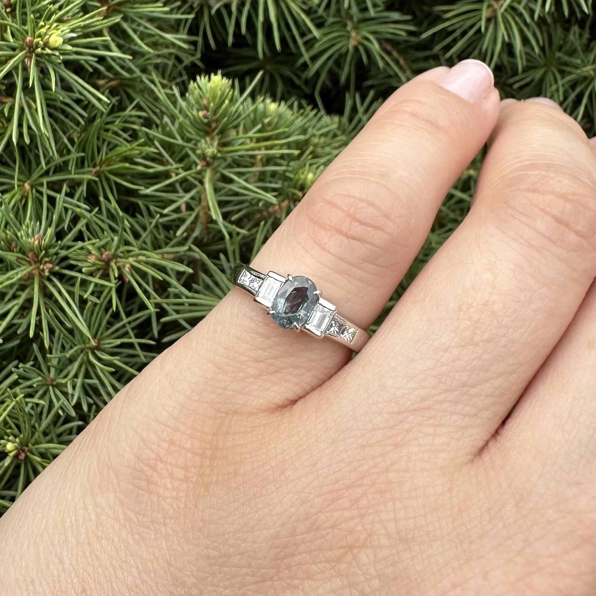 Vintage Platinum GIA 1.02ctw Oval Green Purple Brazil Alexandrite Diamond Ring For Sale 6