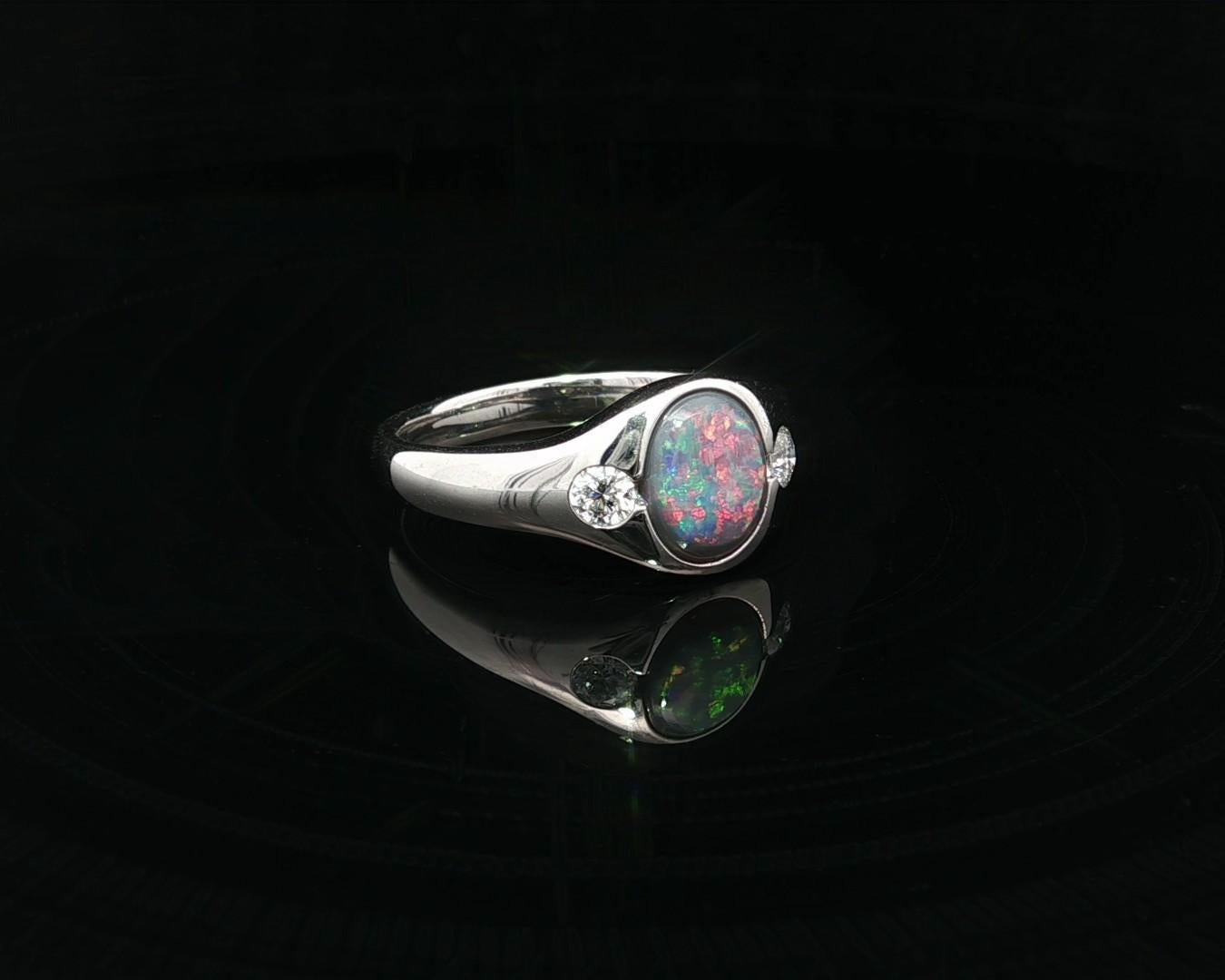 Anello vintage in platino GIA da 1,26 carati con opale grigia e diamanti a basso profilo In condizioni ottime in vendita a Montclair, NJ