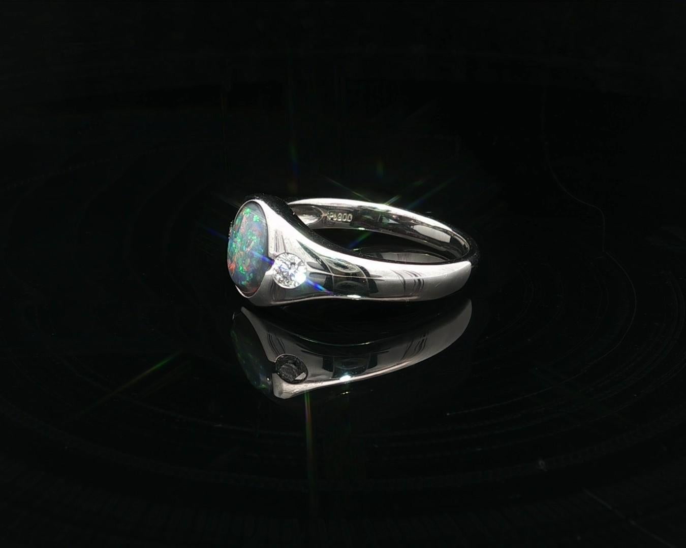 Anello vintage in platino GIA da 1,26 carati con opale grigia e diamanti a basso profilo in vendita 1