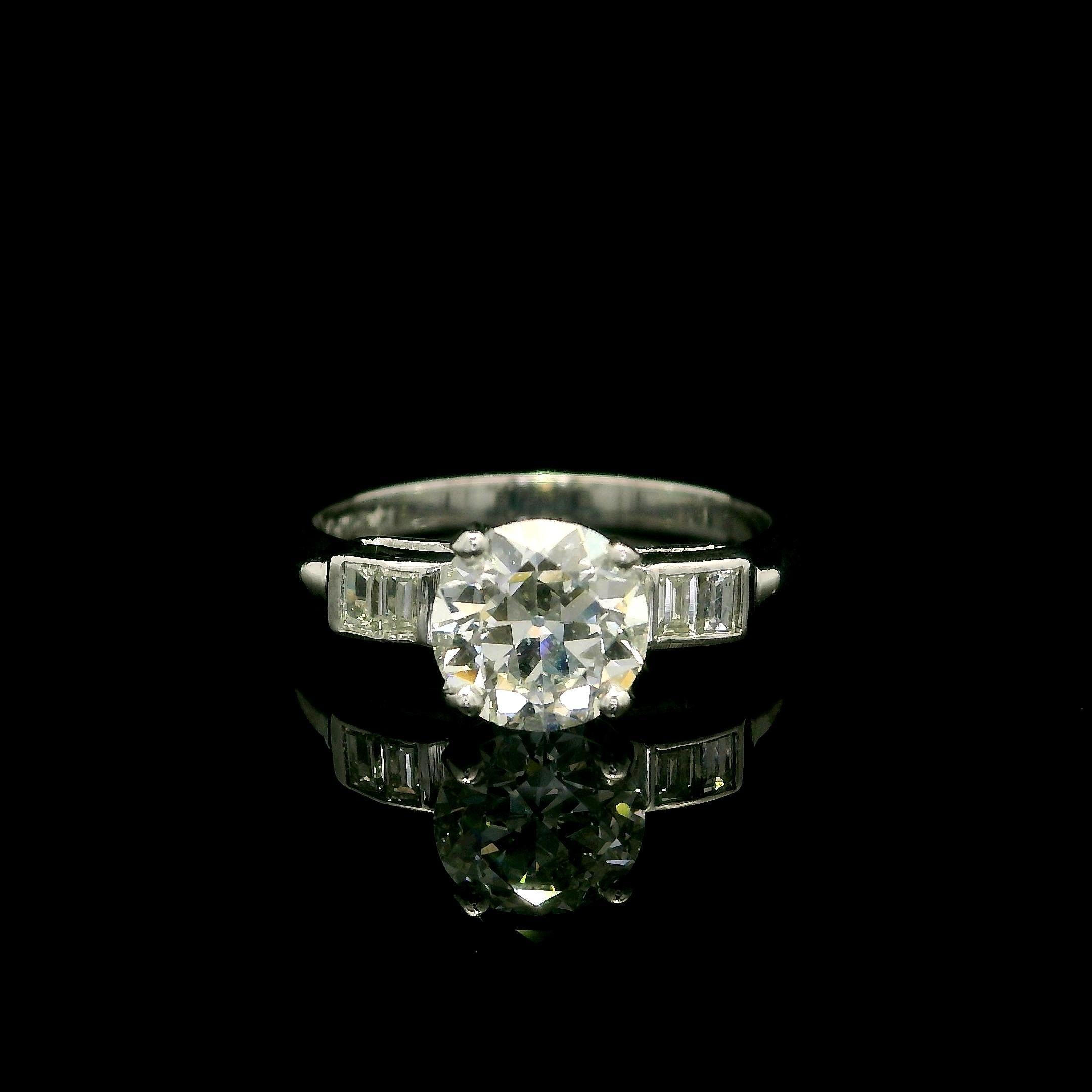 Anello di fidanzamento vintage in platino GIA da 1,29ctw rotondo con lati a baguette in vendita 5