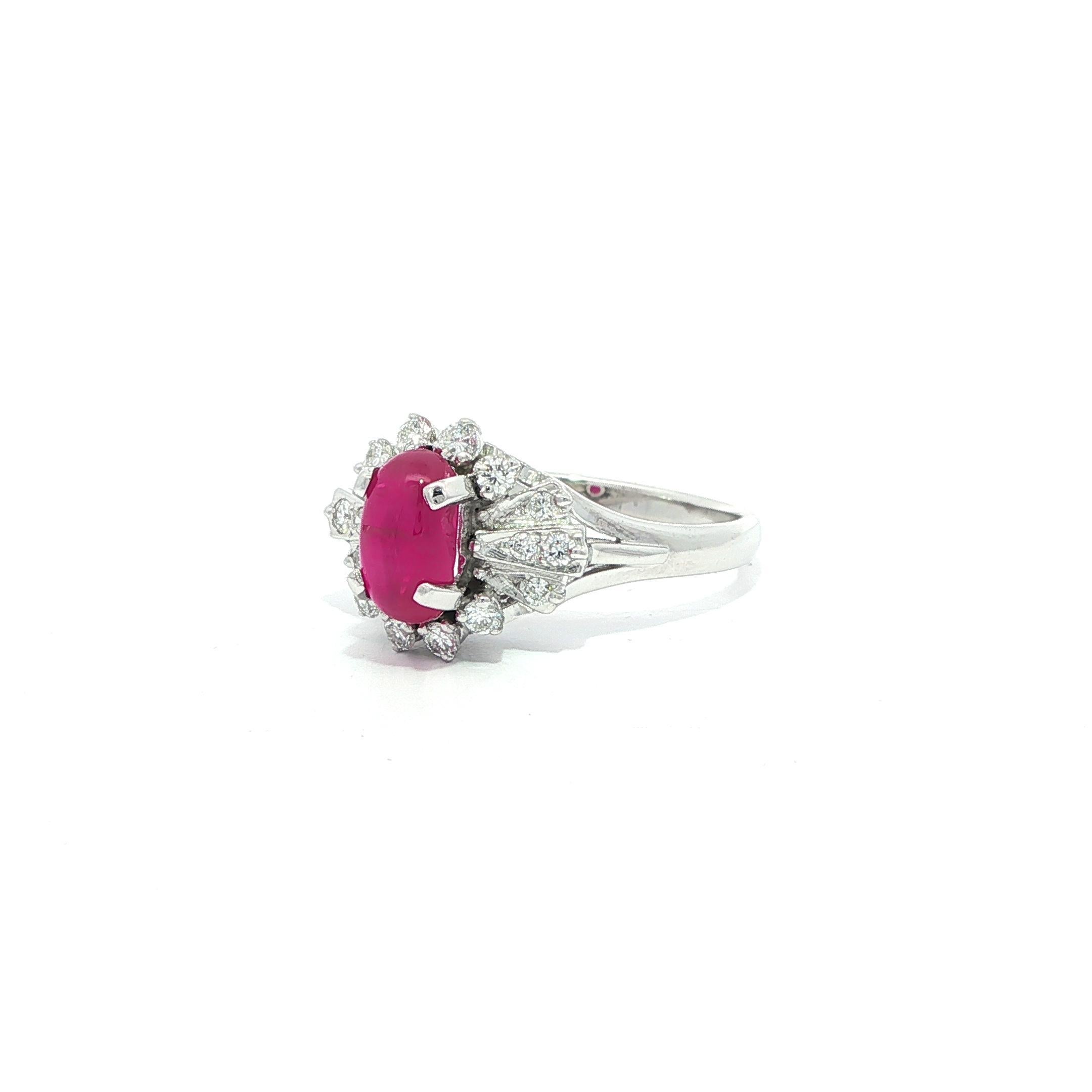 Anillo vintage de platino GIA de 1,47 ctw de rubí estrella de Birmania de alta calidad con diamantes en venta 6