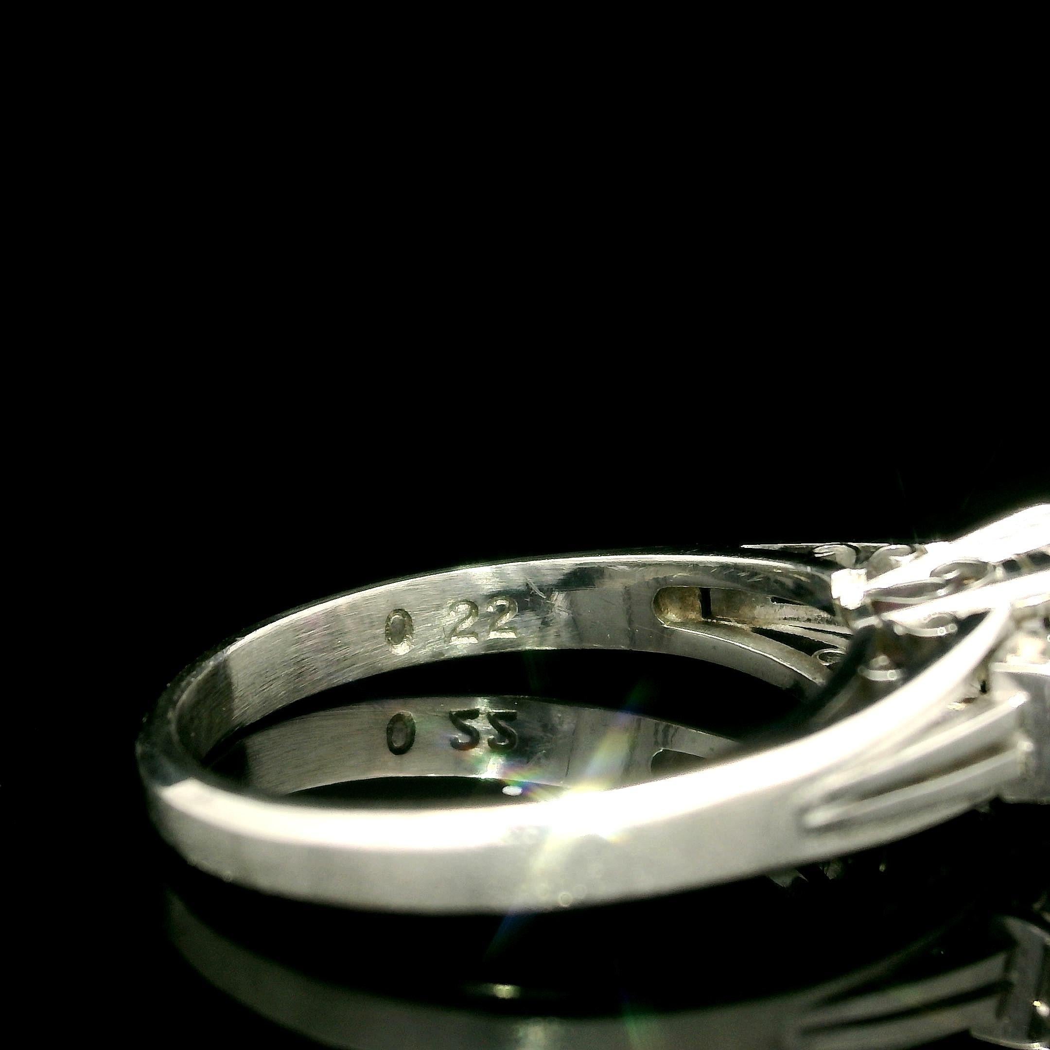 Anello vintage in platino GIA 1,47ctw ovale senza calore con rubino di Birmania e diamante a gradini quadrati in vendita 13