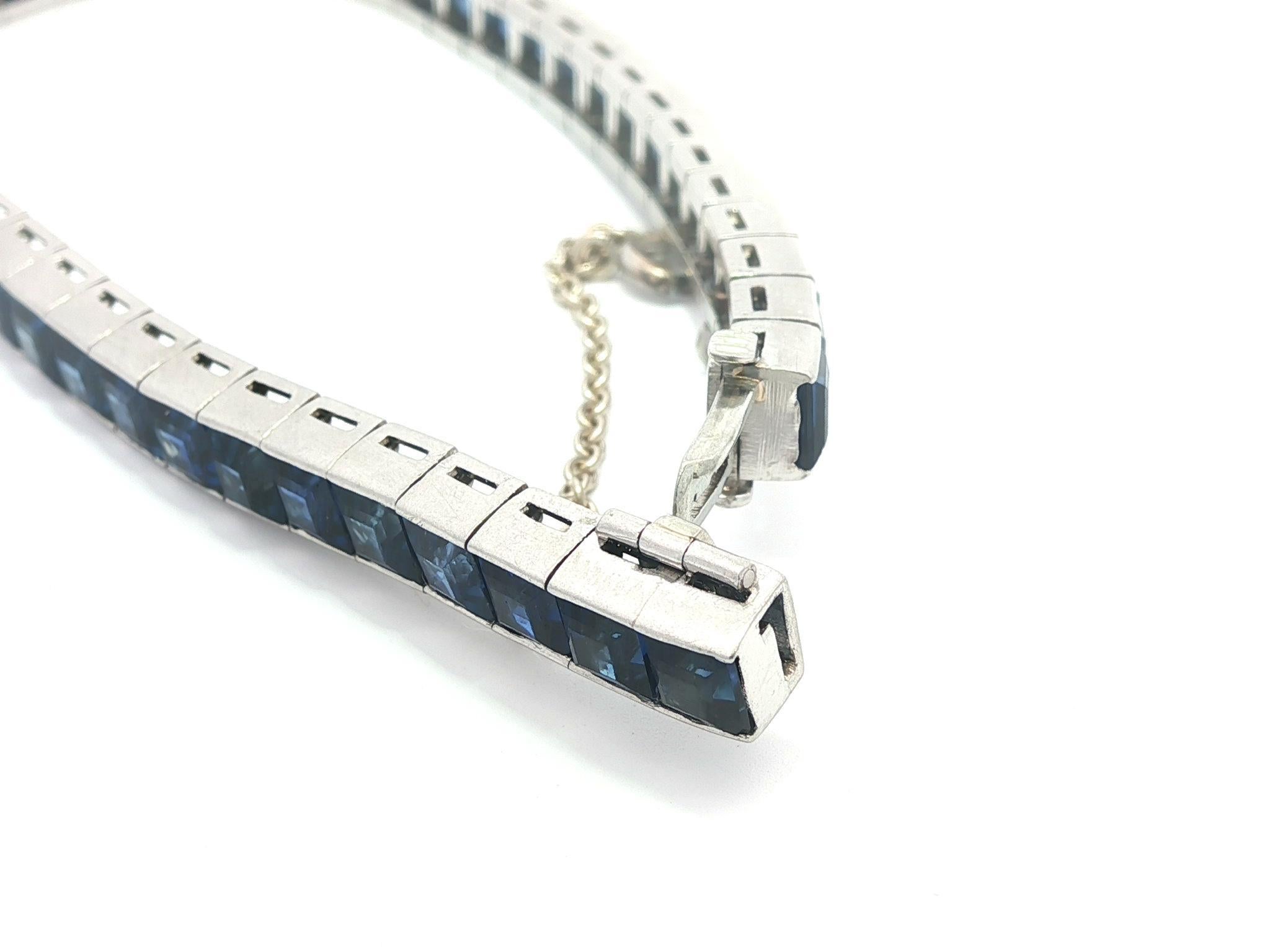 Bracciale vintage in platino GIA 14ctw Square Step Cut Sapphire Line Impilabile in vendita 3