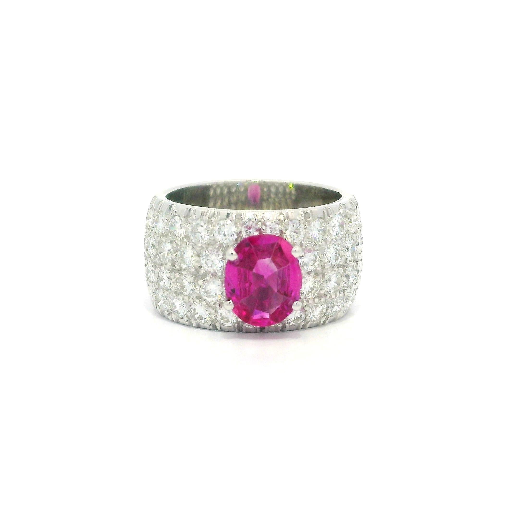 Breiter Vintage Platinring, Platin GIA 2,14ctw, unbehandelter burmesischer rosa Saphir, Diamant im Angebot 1