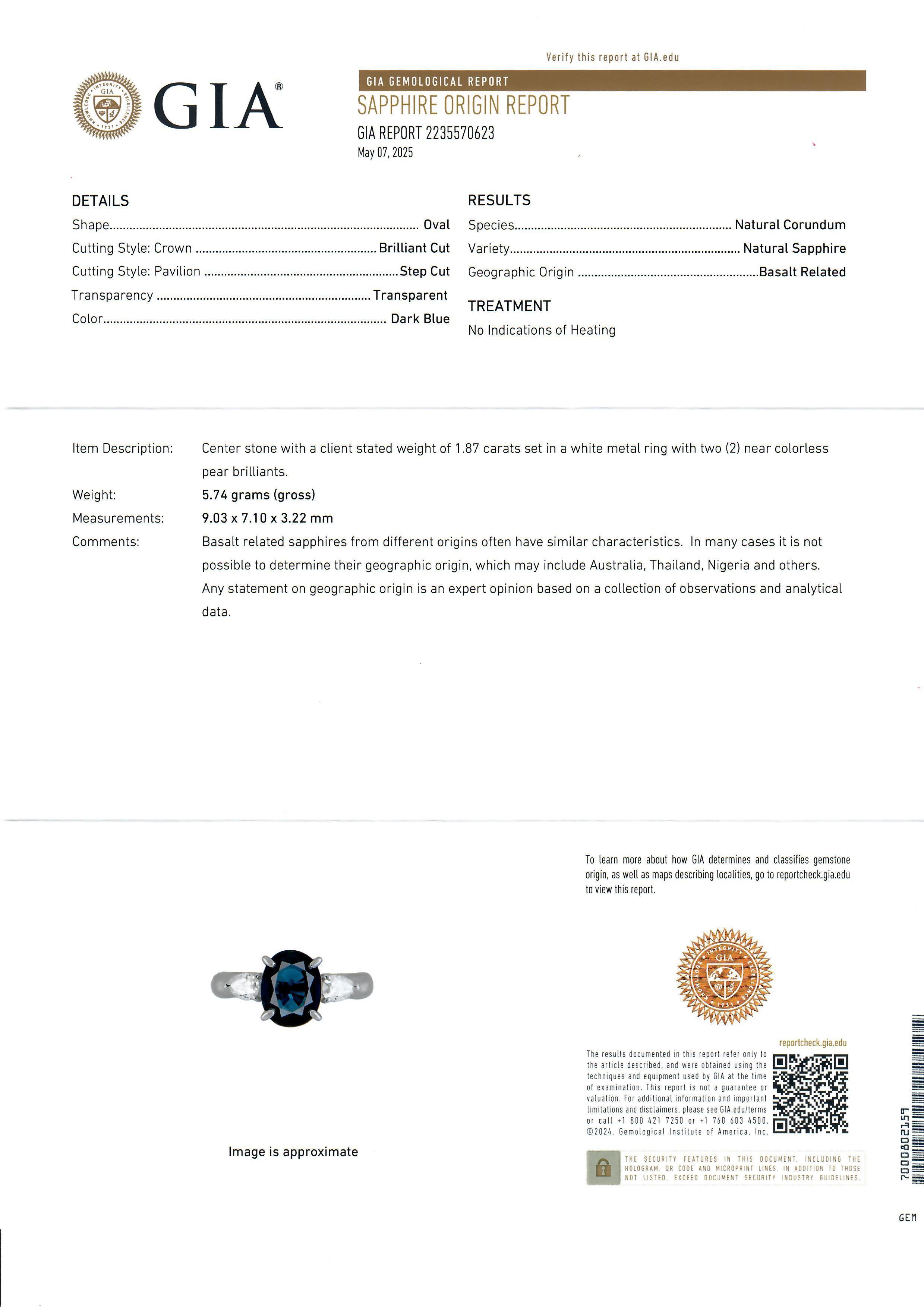 --Pietre: --
(1) Zaffiro naturale autentico - taglio ovale Brilliante - incastonato - colore blu scuro - senza calore - 1,87ct (esatto)
** Vedere i dettagli della certificazione qui sotto per informazioni complete
(2) Diamanti naturali autentici -
