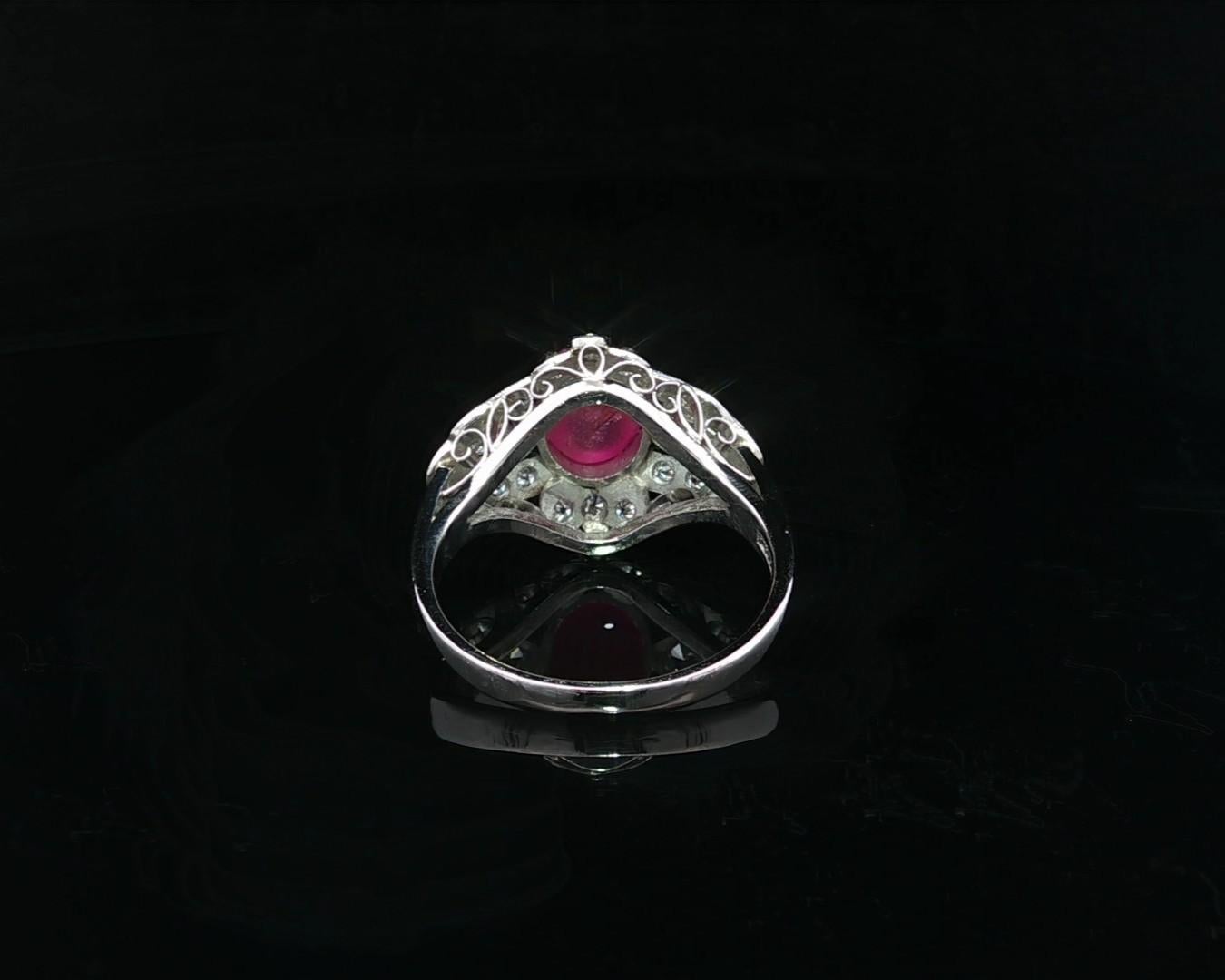 Vintage Platin GIA 2,72ctw Cabochon Star Rubin w / Marquise & Runde Diamant-Ring im Angebot 5