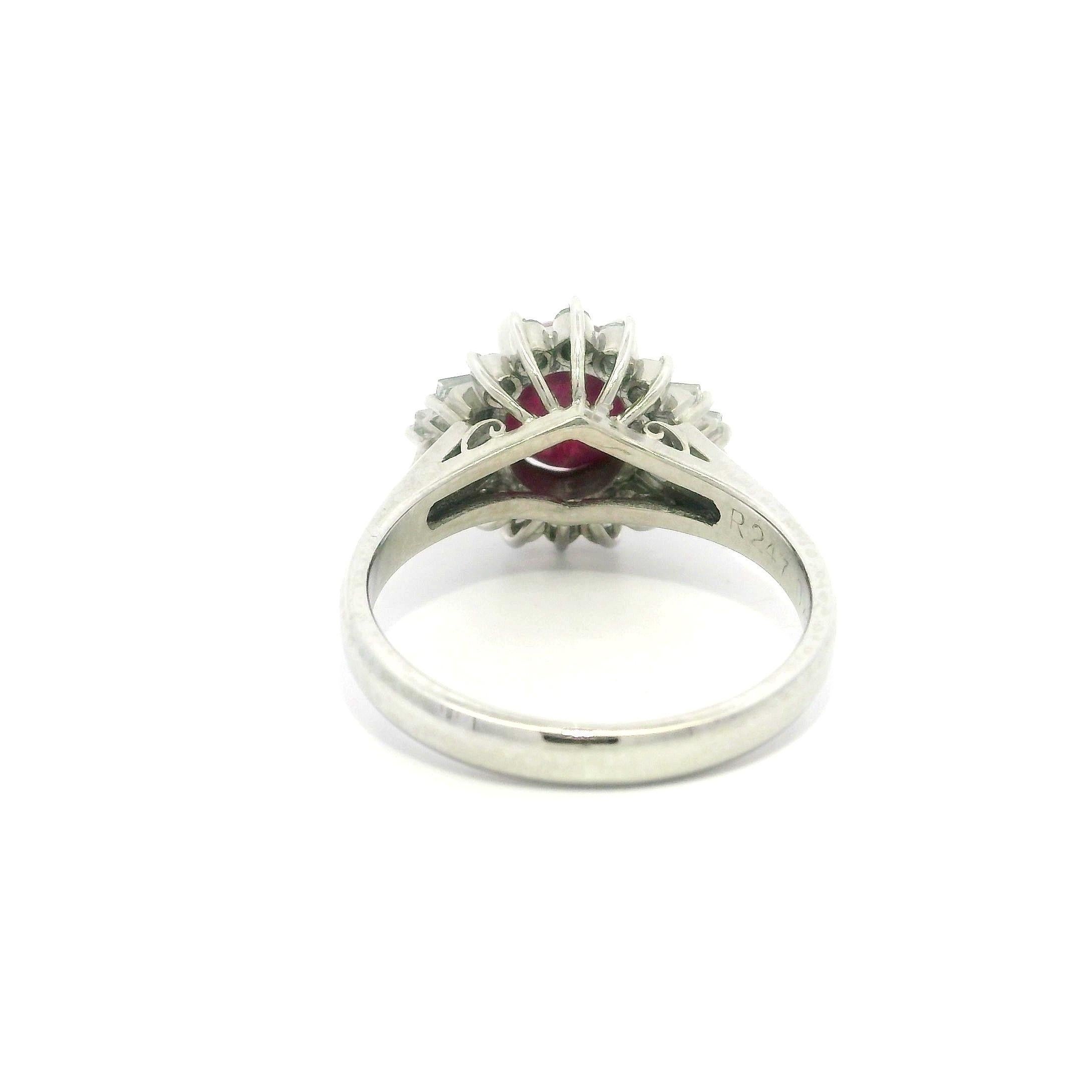 Vintage Platinum GIA 2.89ctw Cabochon Star Ruby & Diamond Halo Cocktail Ring For Sale 4