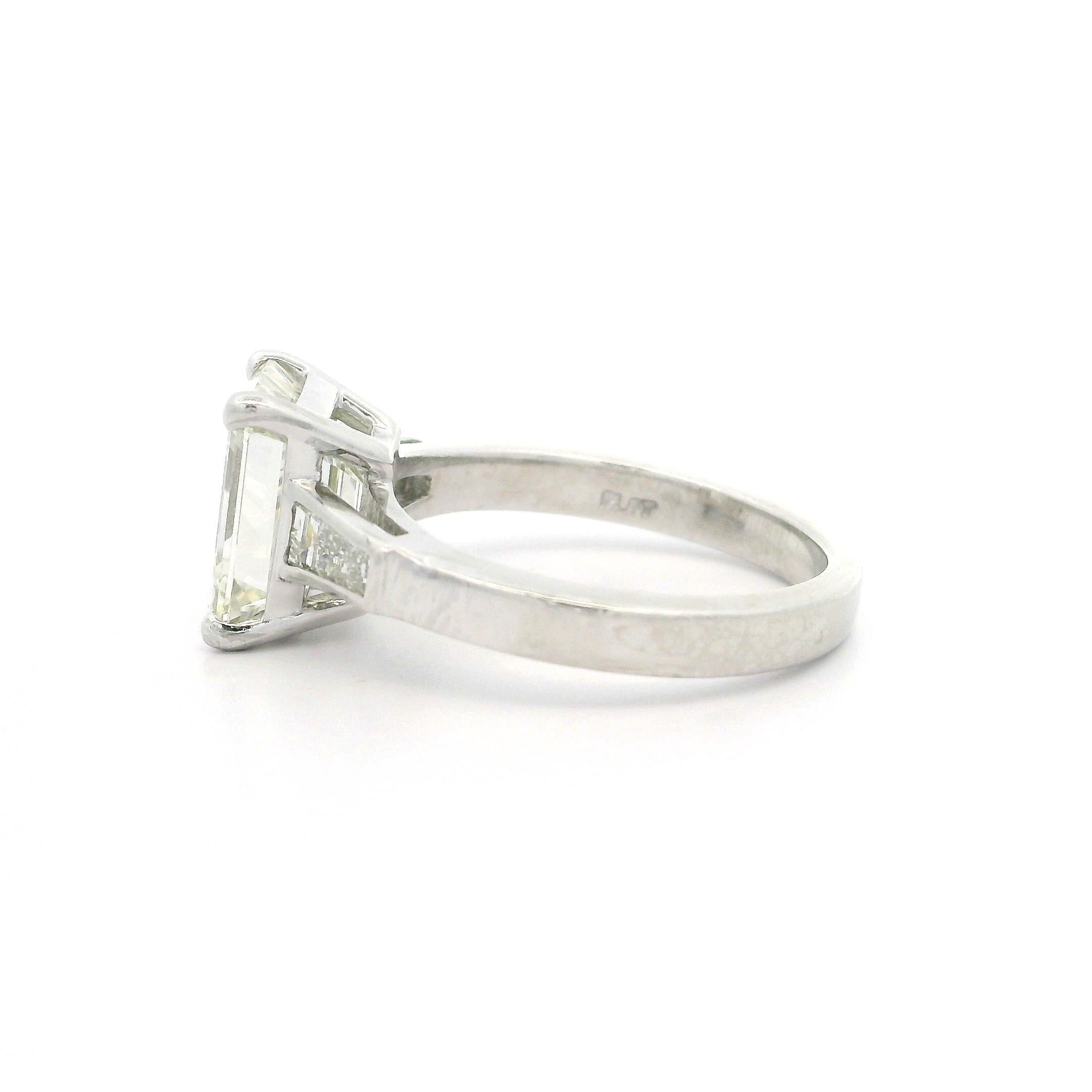 Vintage Platinum GIA 2.93ctw Old Emerald Cut & Baguette Diamond Engagement Ring For Sale 7