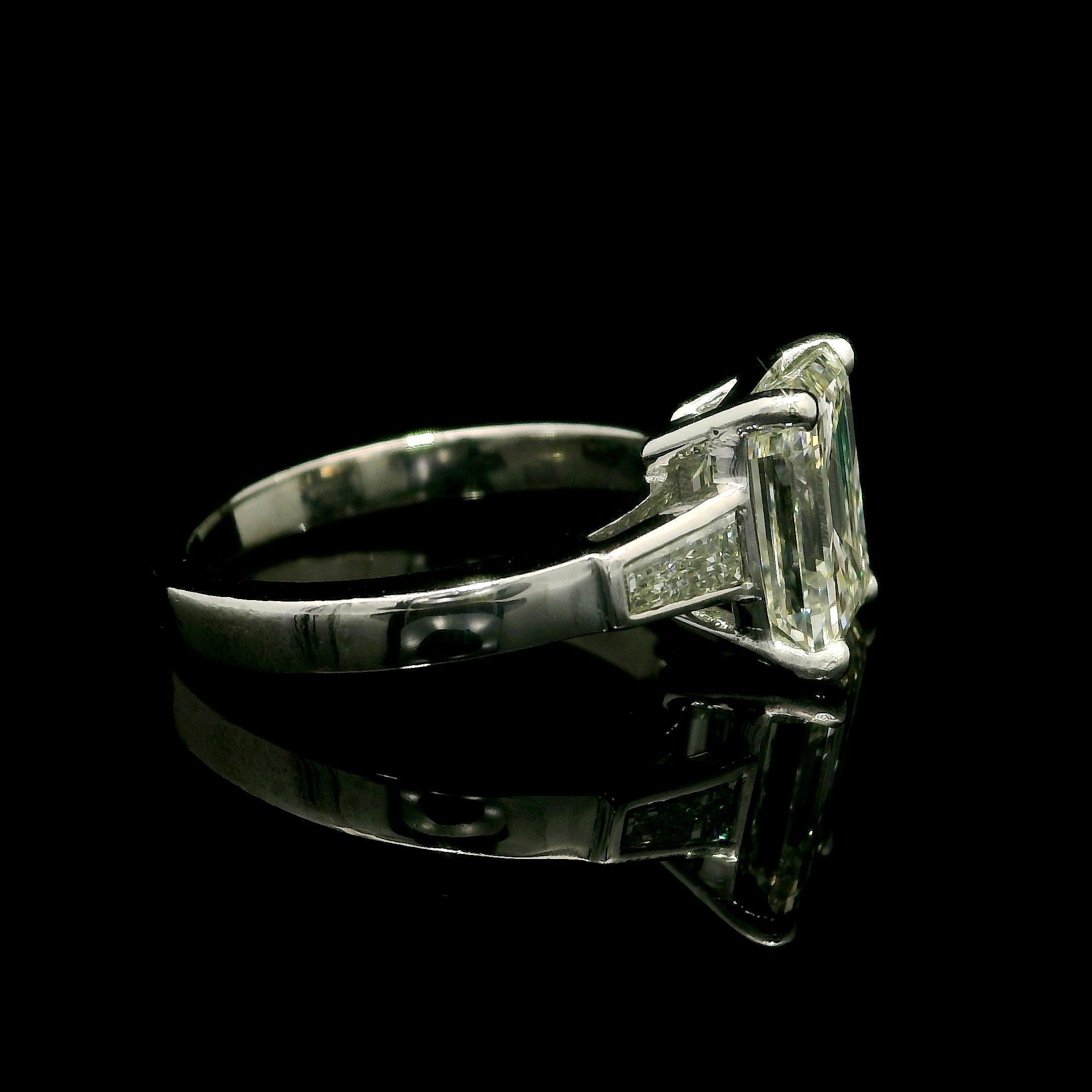 Vintage Platinum GIA 2.93ctw Old Emerald Cut & Baguette Diamond Engagement Ring For Sale 2
