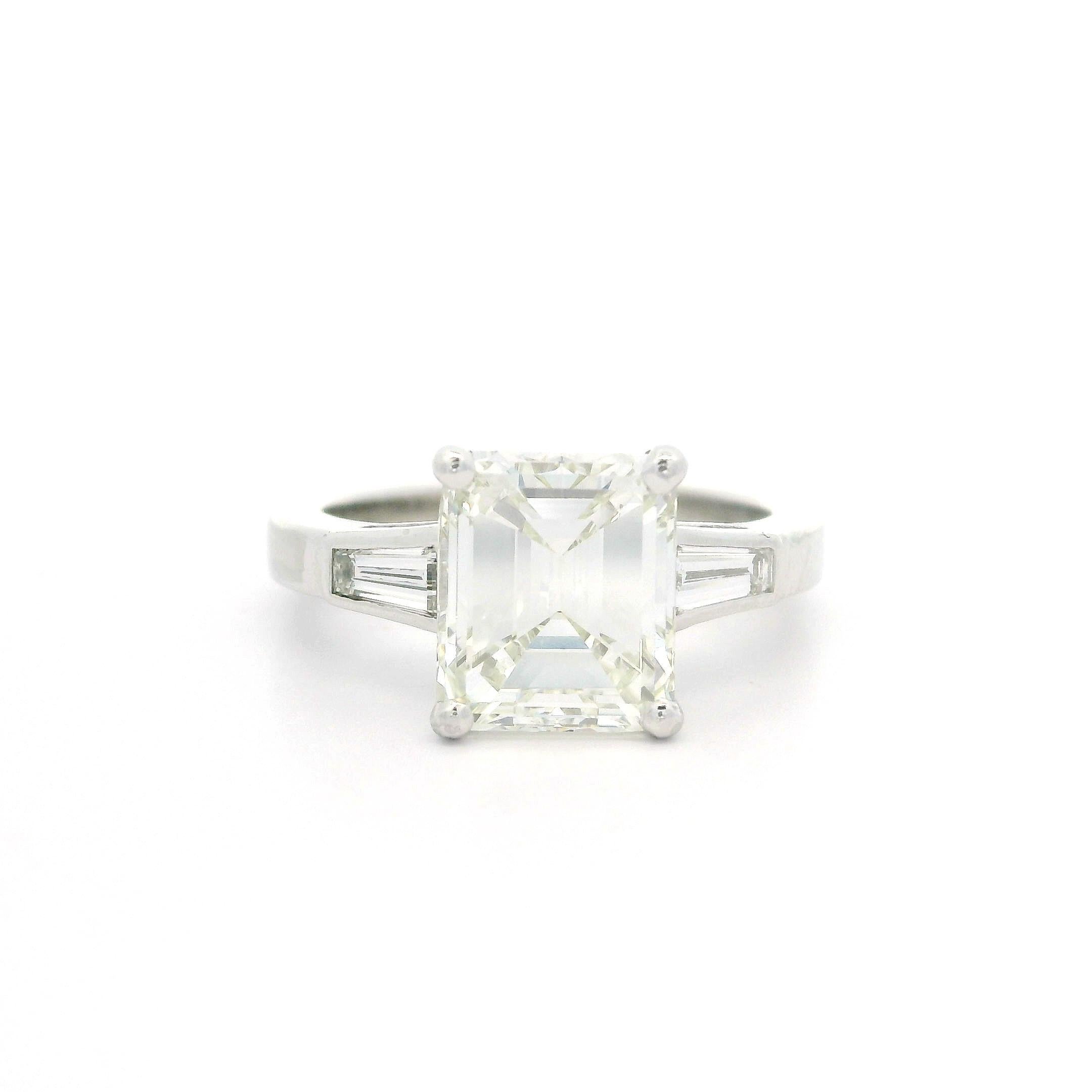 Vintage Platinum GIA 2.93ctw Old Emerald Cut & Baguette Diamond Engagement Ring For Sale 5