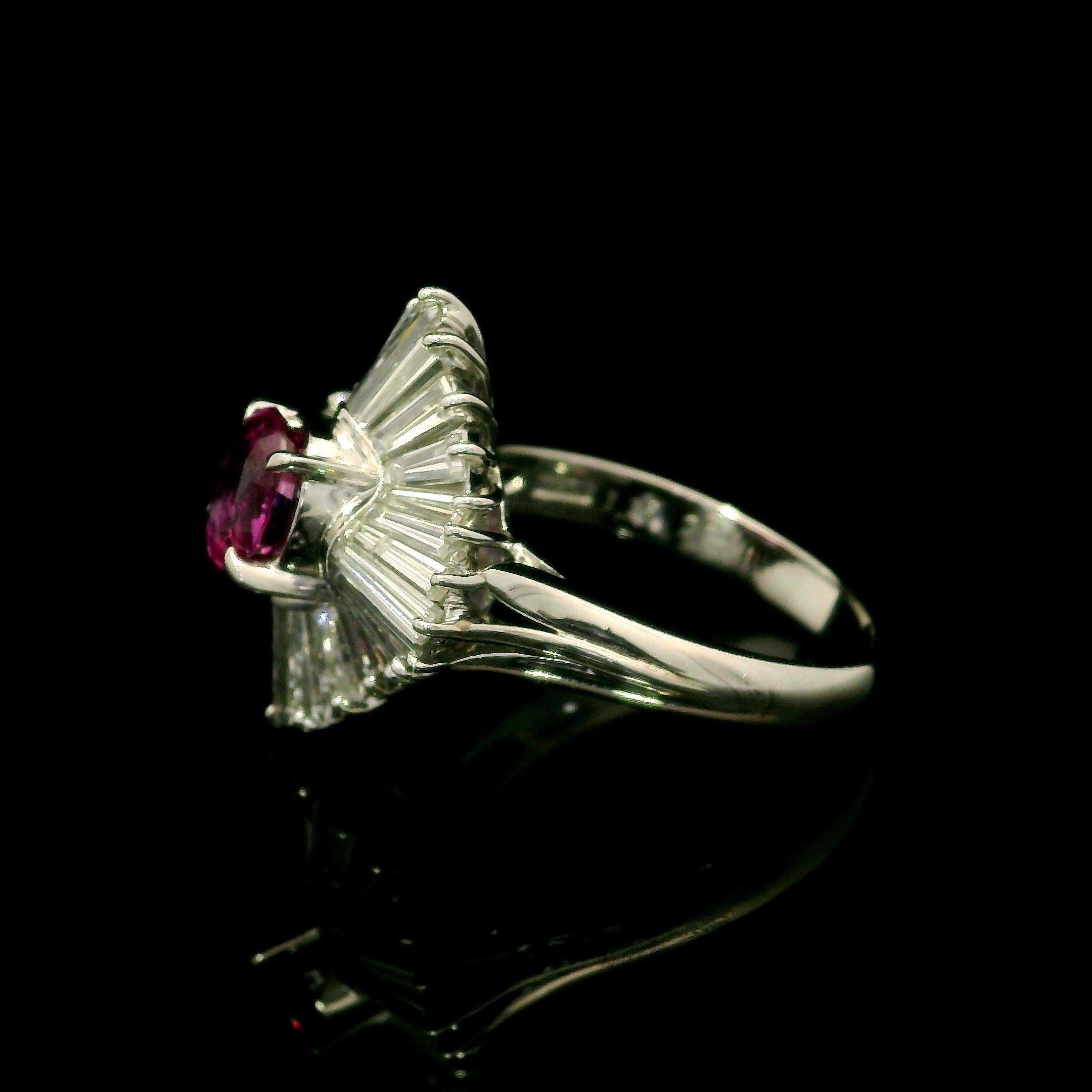 De las mujeres Anillo Bailarina Vintage Platino GIA 3,37ctw Sin Calor Zafiro Rosa Diamante Blanco en venta