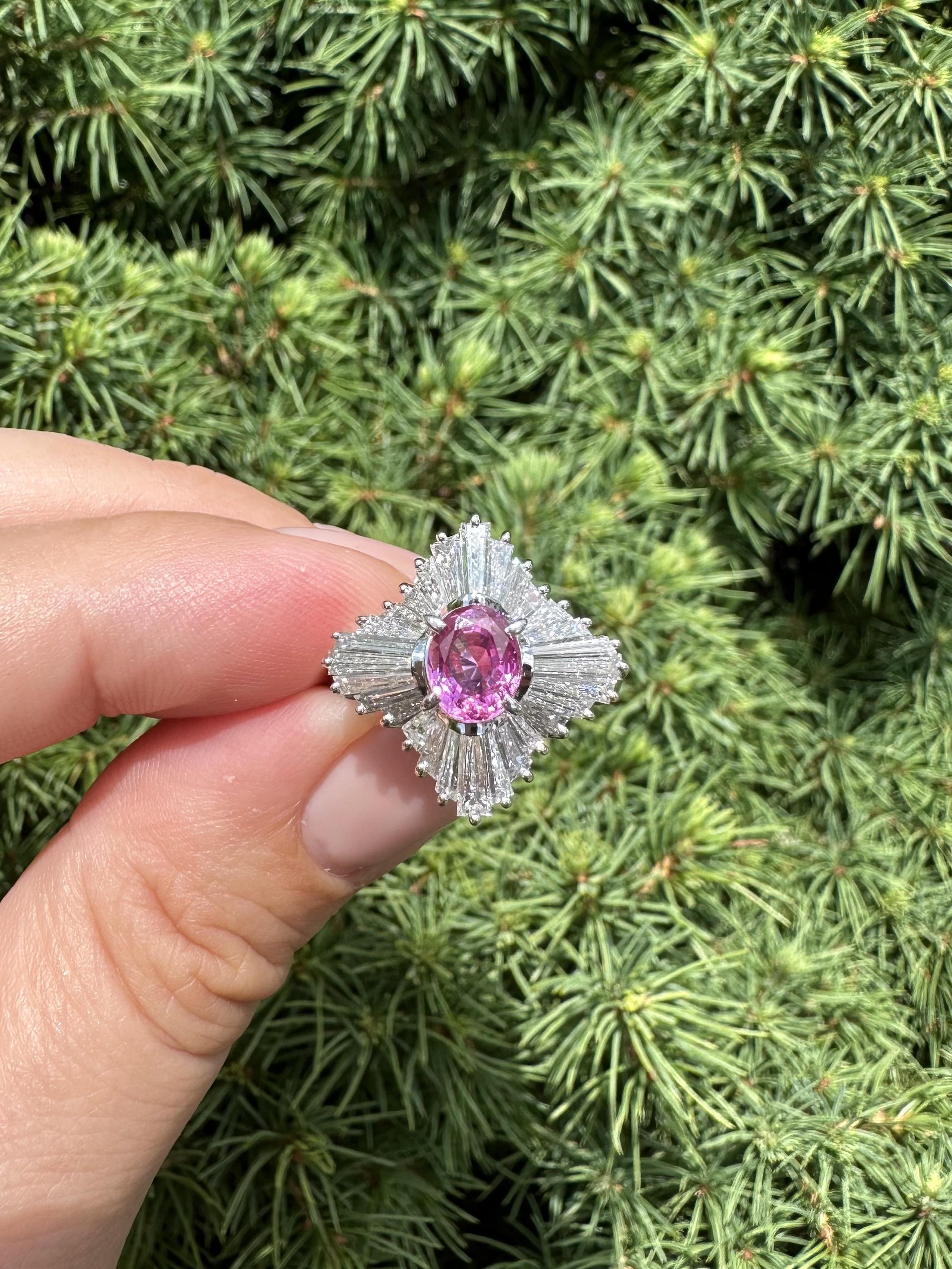 Vintage Platin GIA 3,37ctw keine Hitze Pink Sapphire Diamond Target Ballerina Ring im Angebot 4