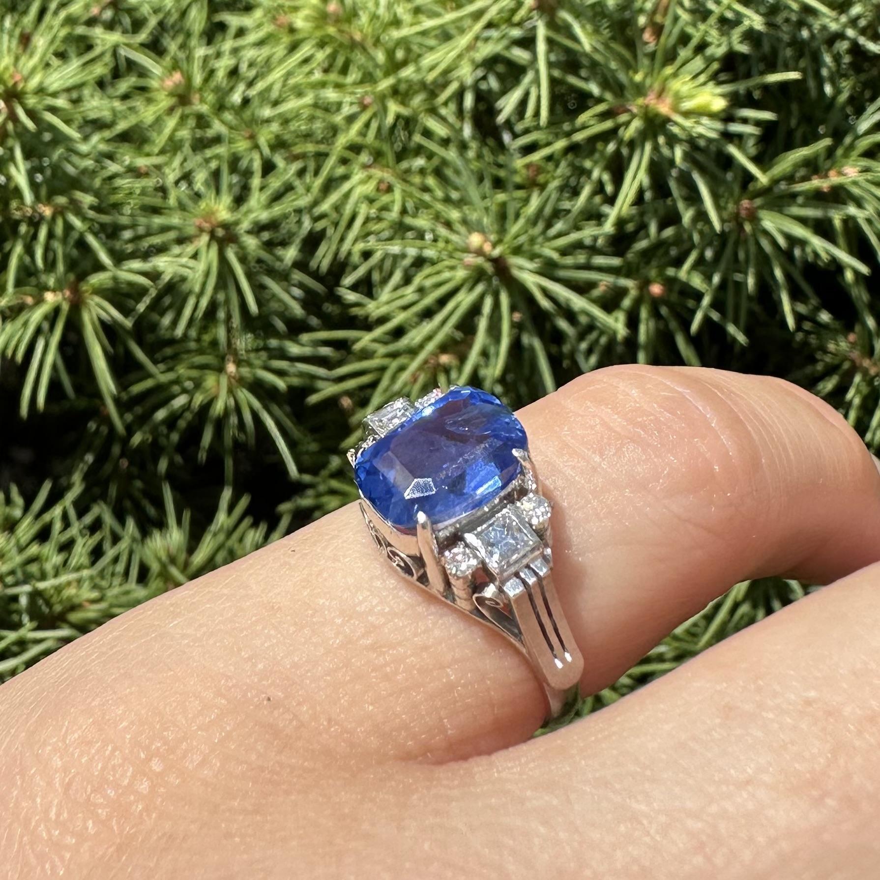 Bague Vintage en platine GIA 3.65ctw No Heat Long Cushion Old Step Sapphire Diamond Ring en vente 4