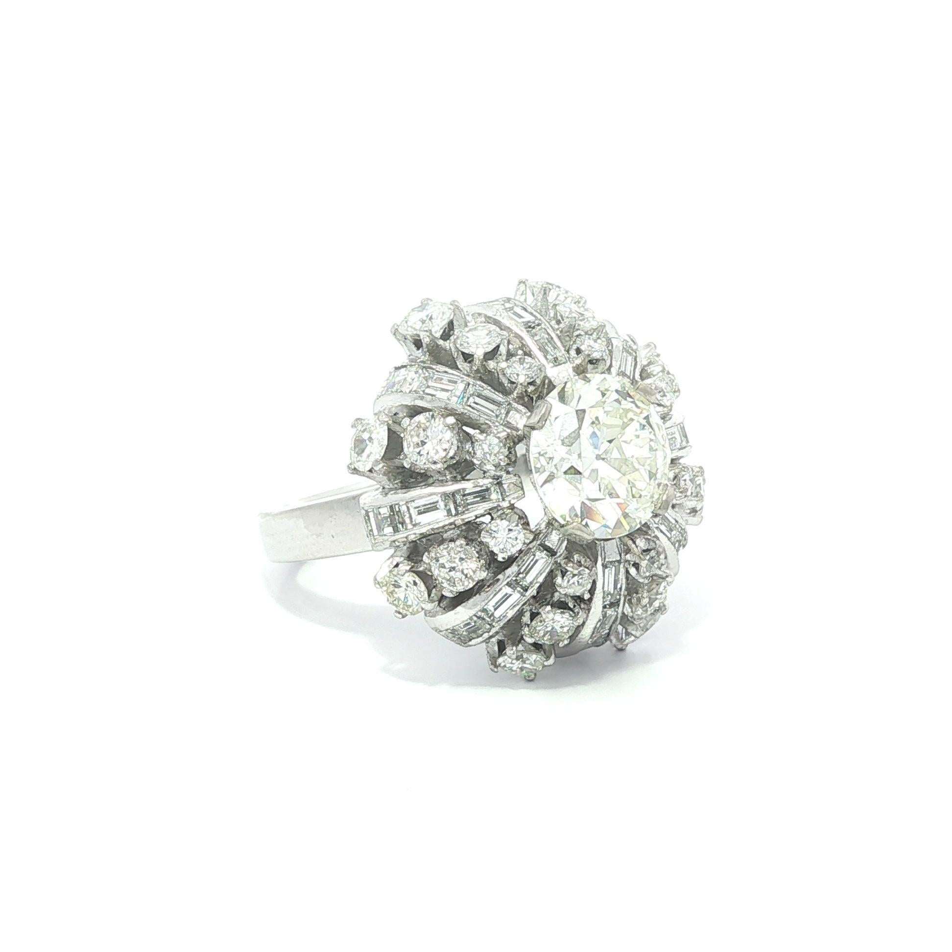 Vintage Platin GIA 3,94ctw alte europäische Diamant Wasserfall gewölbt Cocktail Ring im Angebot 4