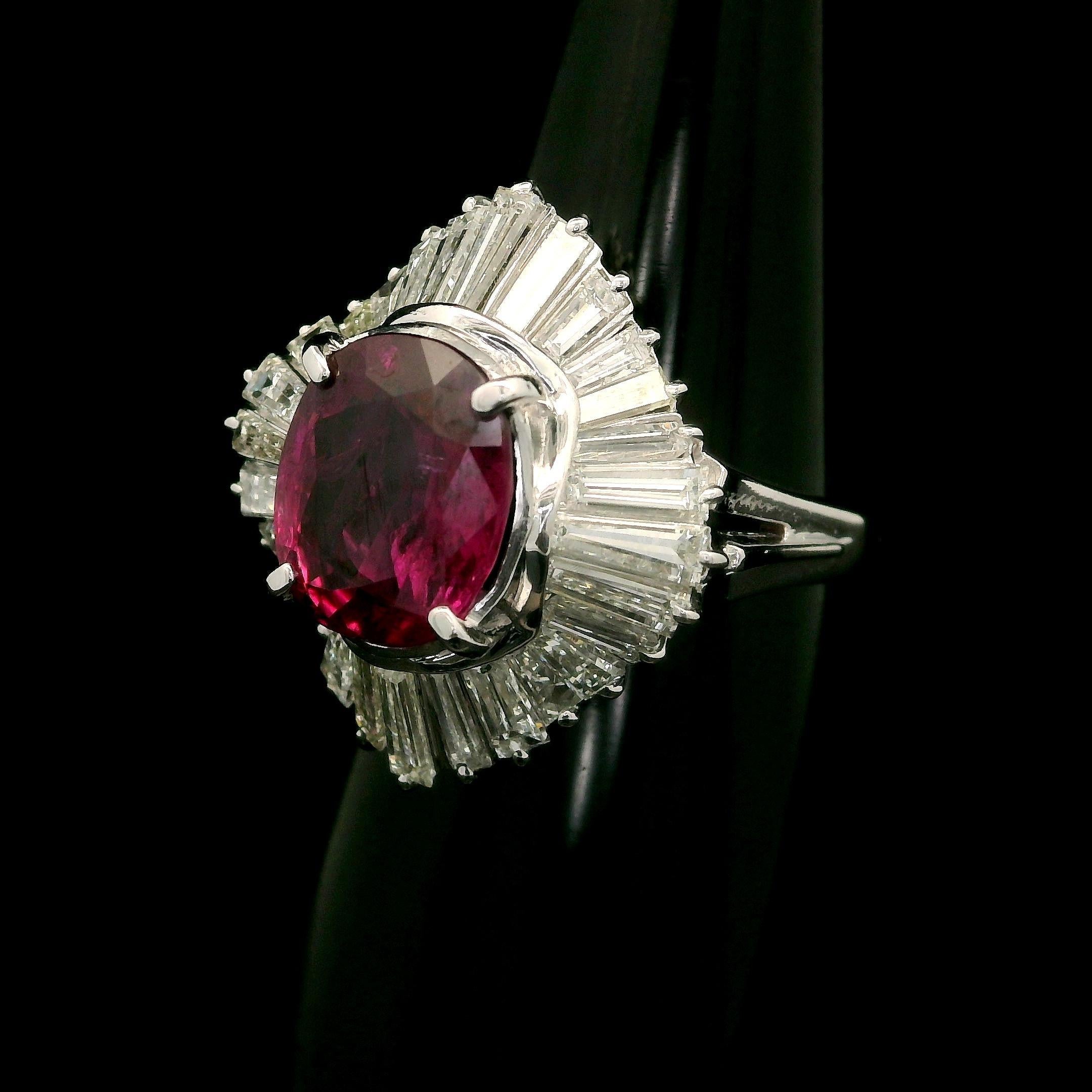 Vintage Platin GIA 4,12ctw Ovaler Rubin & Diamant Wavy Ballerina Cocktail-Ring, Vintage 3