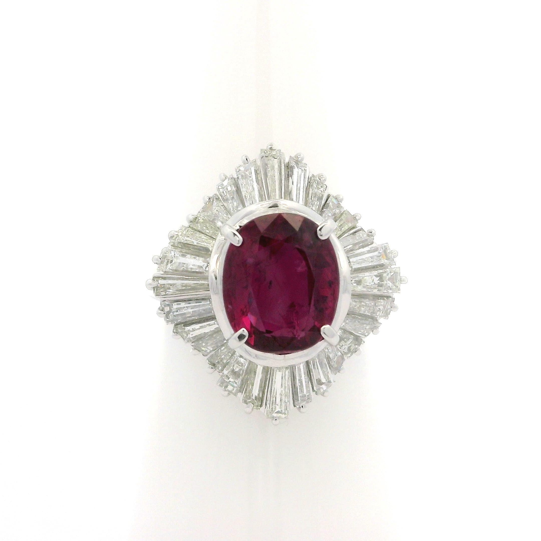 Vintage Platin GIA 4,12ctw Ovaler Rubin & Diamant Wavy Ballerina Cocktail-Ring, Vintage 4