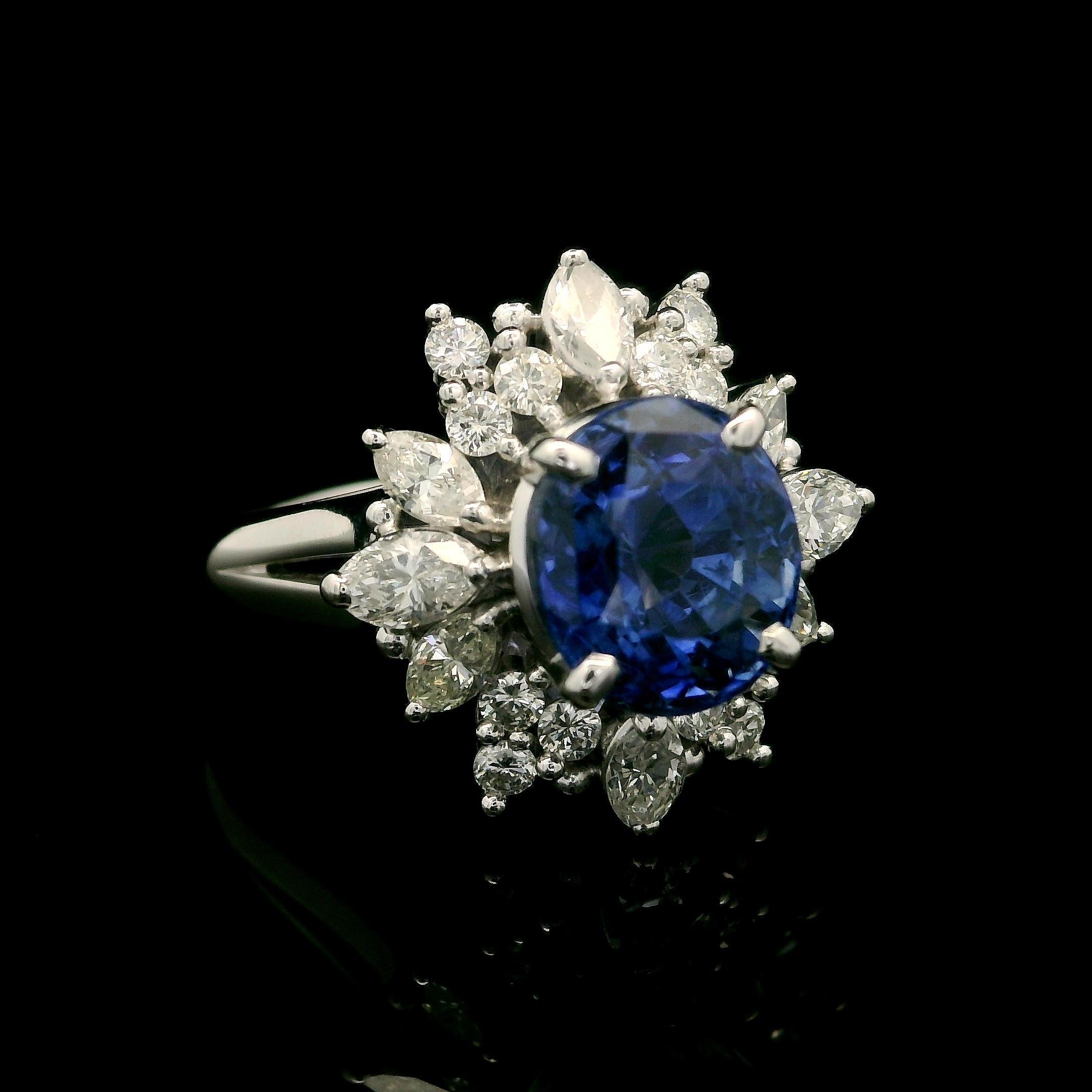 Vintage Platinum GIA 4.21ctw No Heat Kashmir Sapphire & Diamond Ring For Sale 7