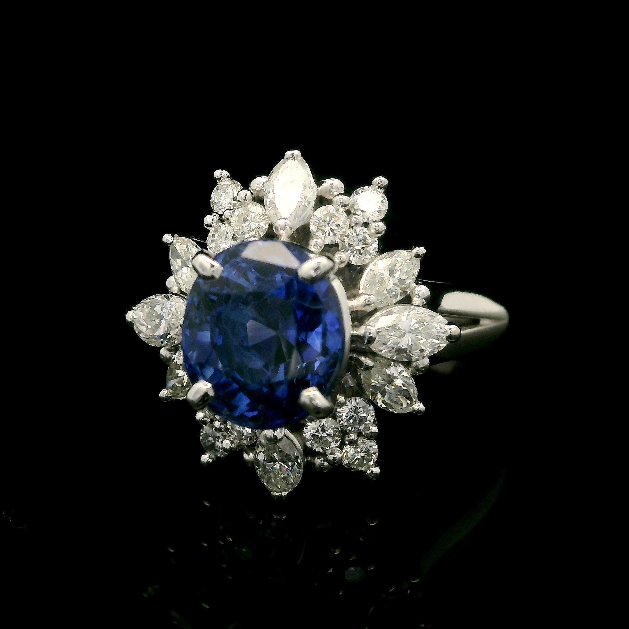 Women's Vintage Platinum GIA 4.21ctw No Heat Kashmir Sapphire & Diamond Ring For Sale