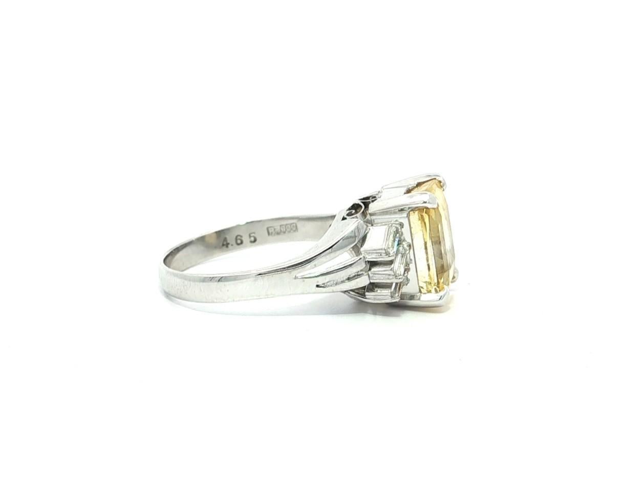 Vintage Platin GIA 4,83ctw Smaragd Schliff Gelb Saphir Baguette Diamant Ring im Angebot 6