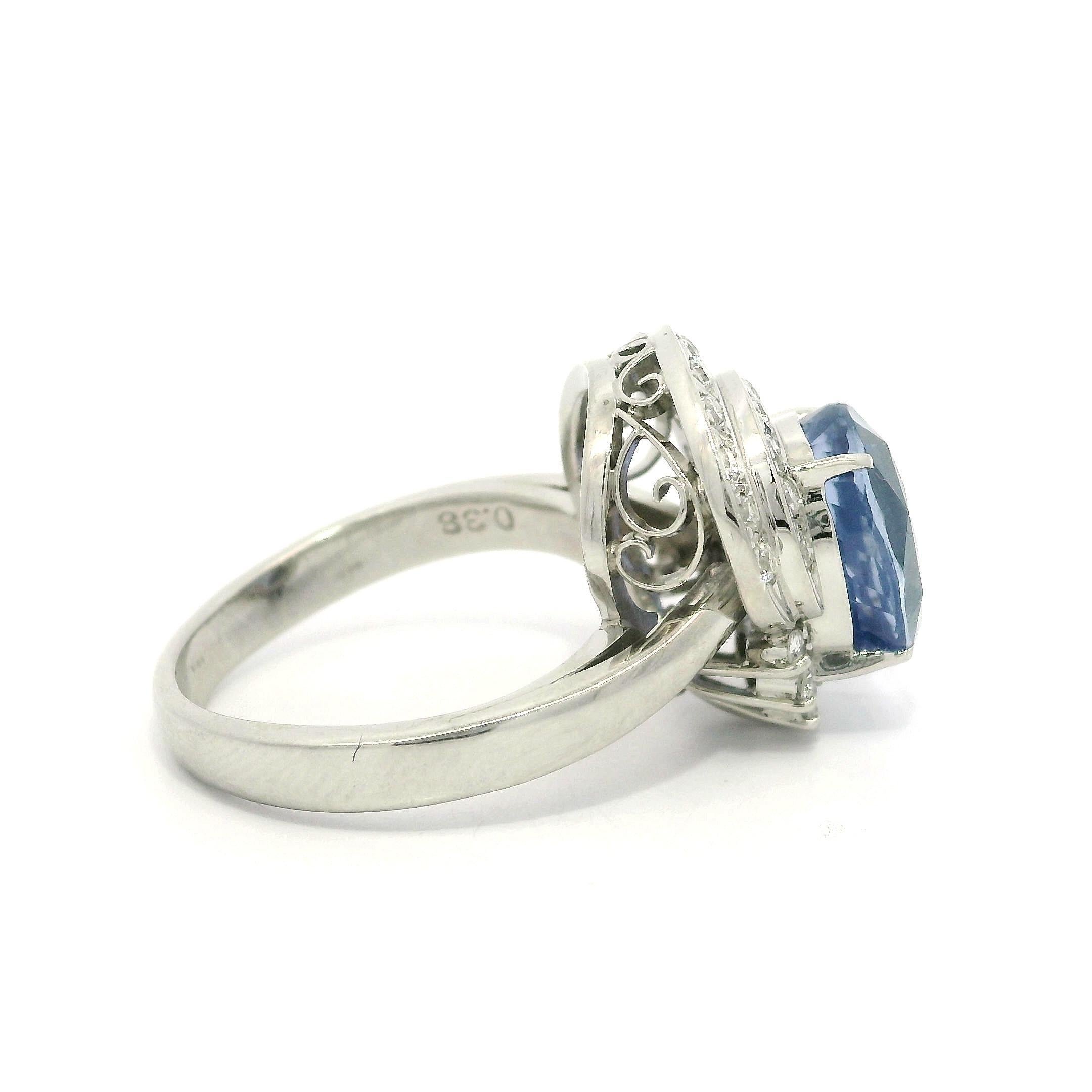 Anillo vintage de platino GIA de 5,56 ctw de zafiro de Ceilán sin calor con diamante en venta 5