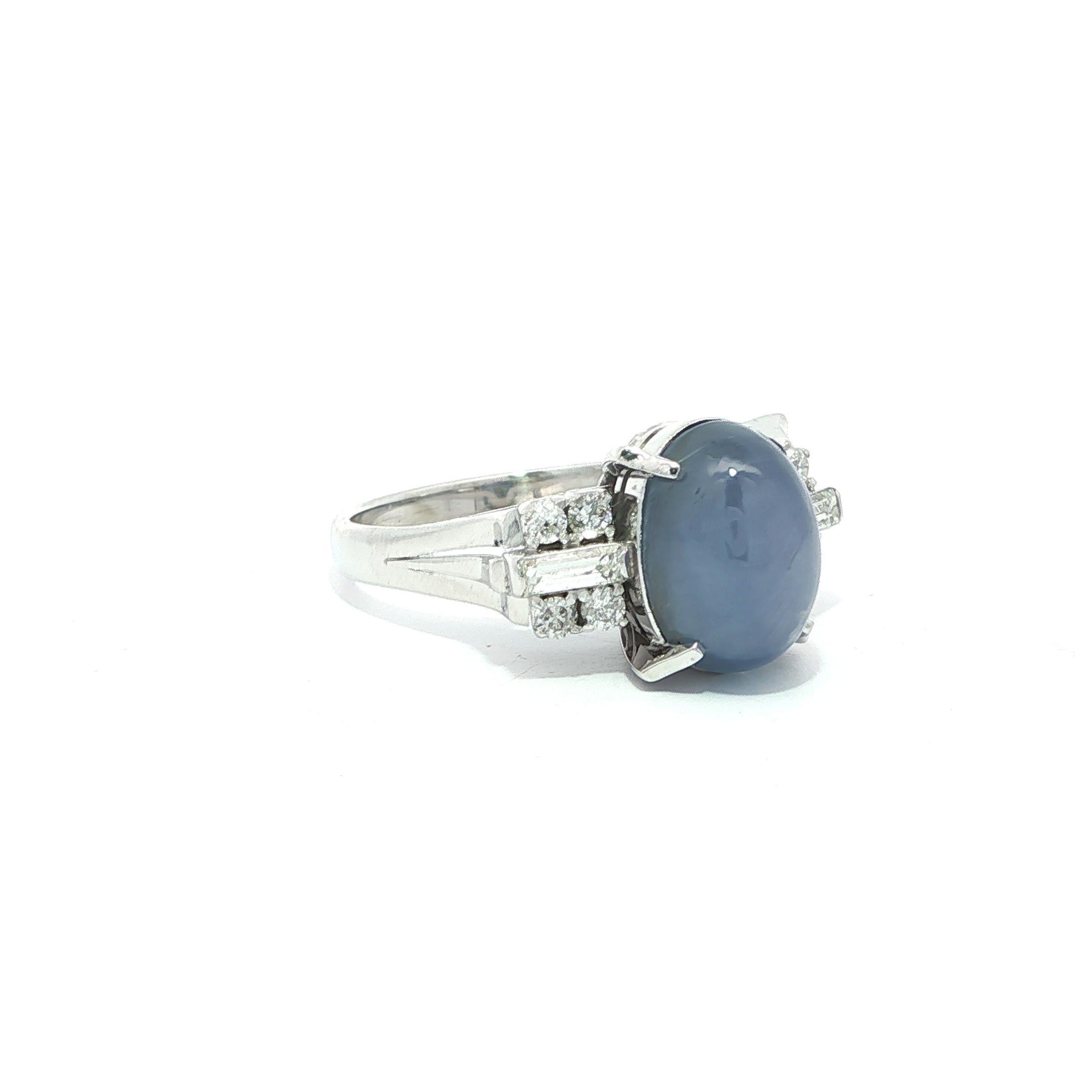 Vintage Platin GIA 5,75ctw Blue Star Sapphire w / Baguette Diamant-Seiten Ring im Angebot 5
