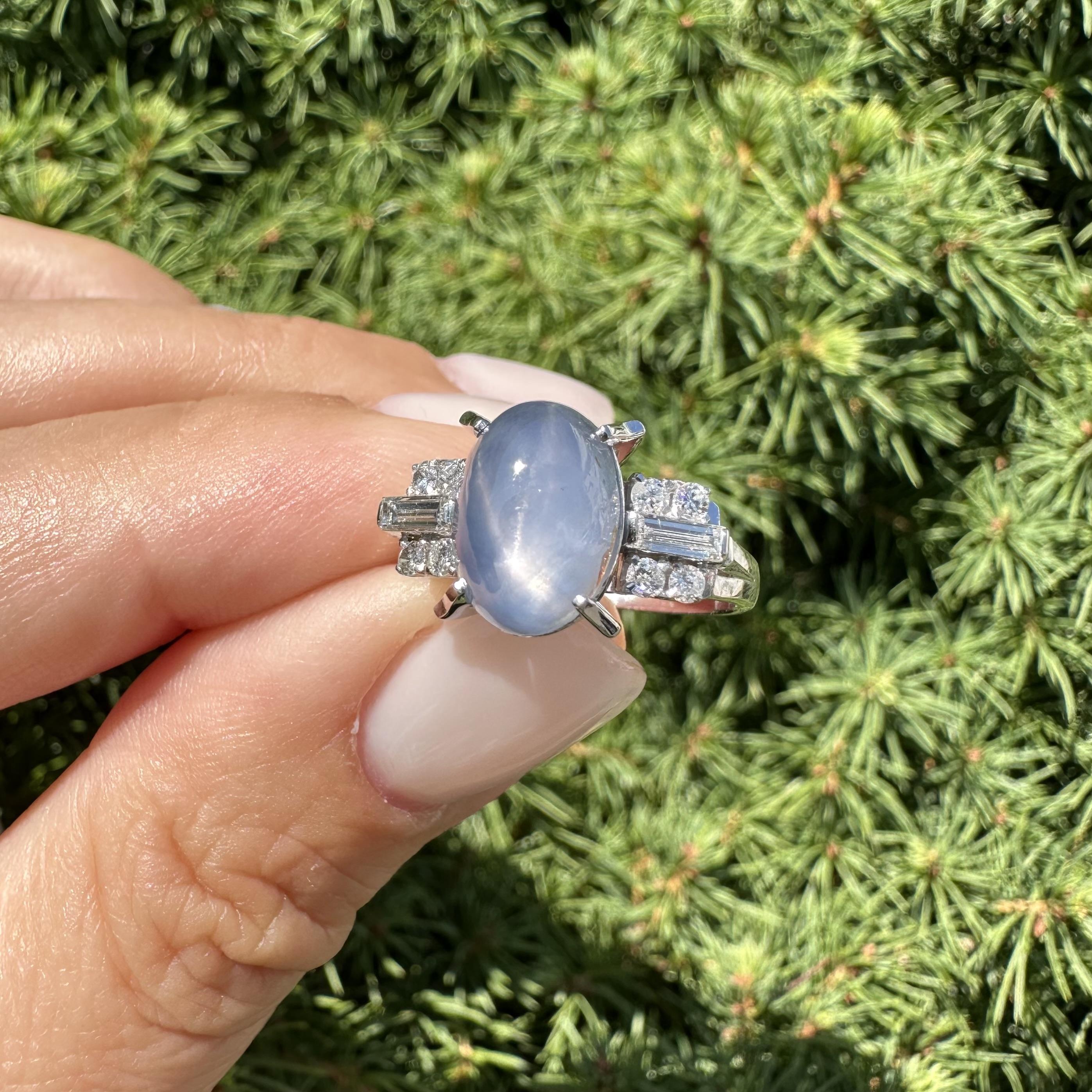 Vintage Platin GIA 5,75ctw Blue Star Sapphire w / Baguette Diamant-Seiten Ring im Angebot 7
