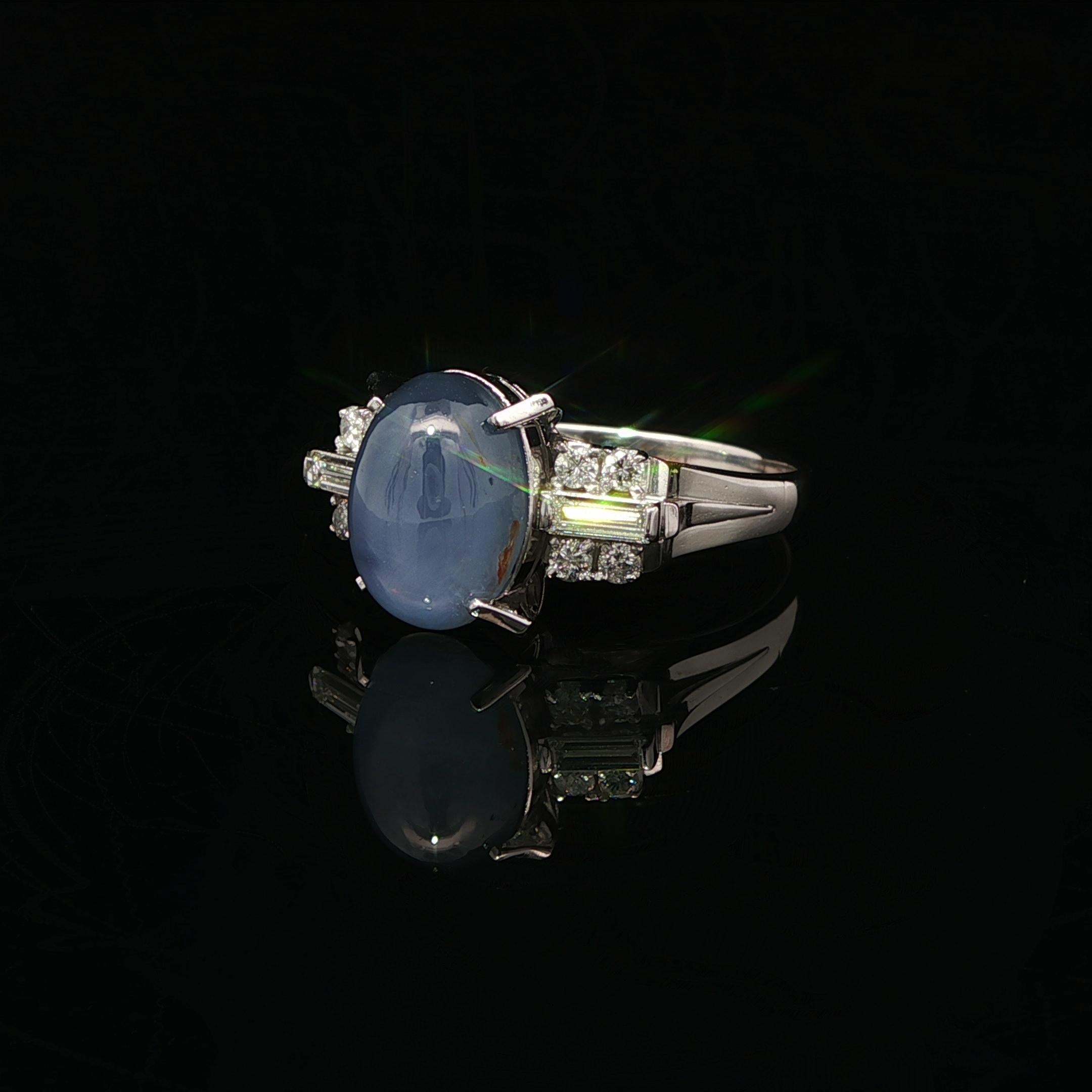 Vintage Platin GIA 5,75ctw Blue Star Sapphire w / Baguette Diamant-Seiten Ring im Angebot 3