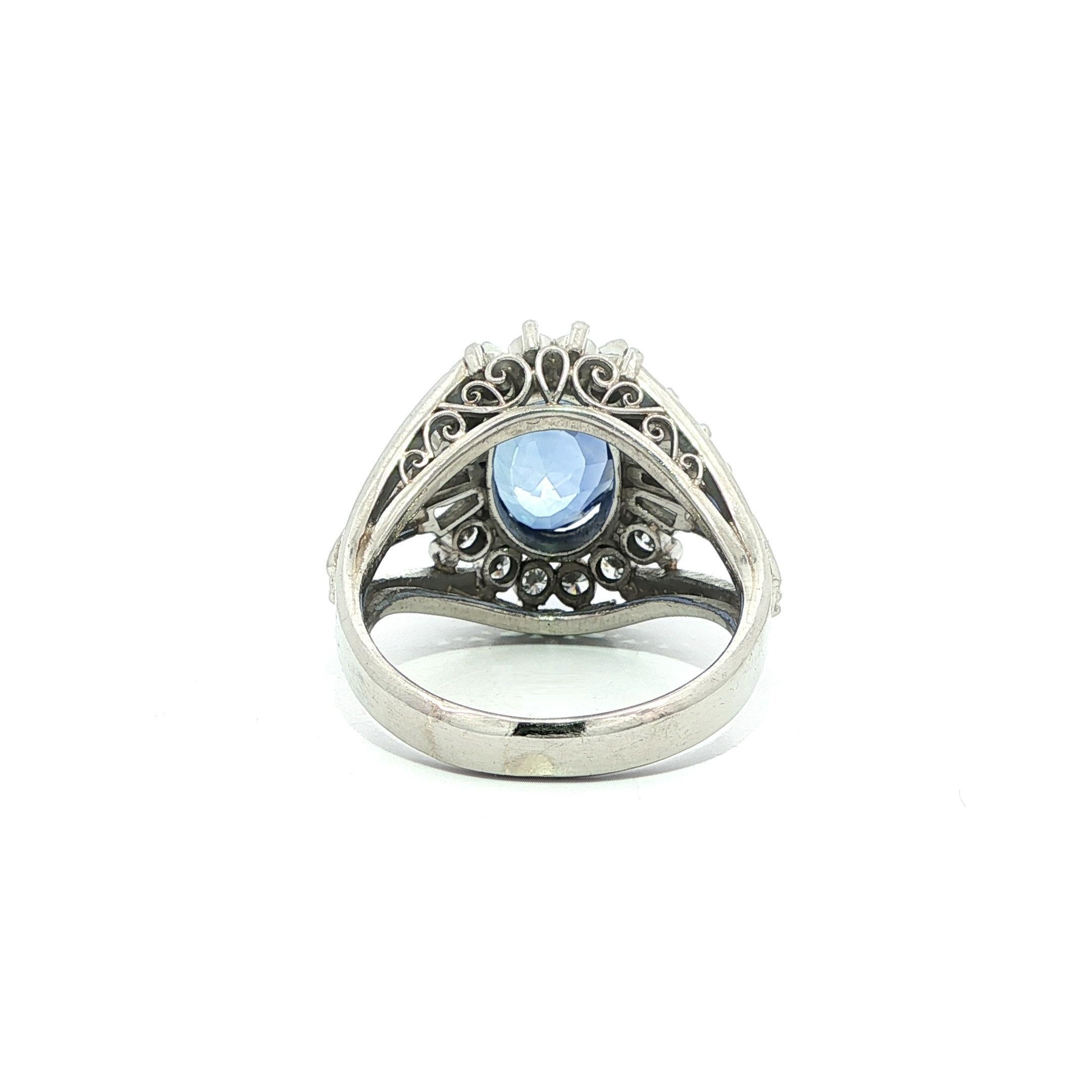 Vintage Platine GIA 6.07ctw No Heat Sapphire Diamond Open Side Shank Ring en vente 11