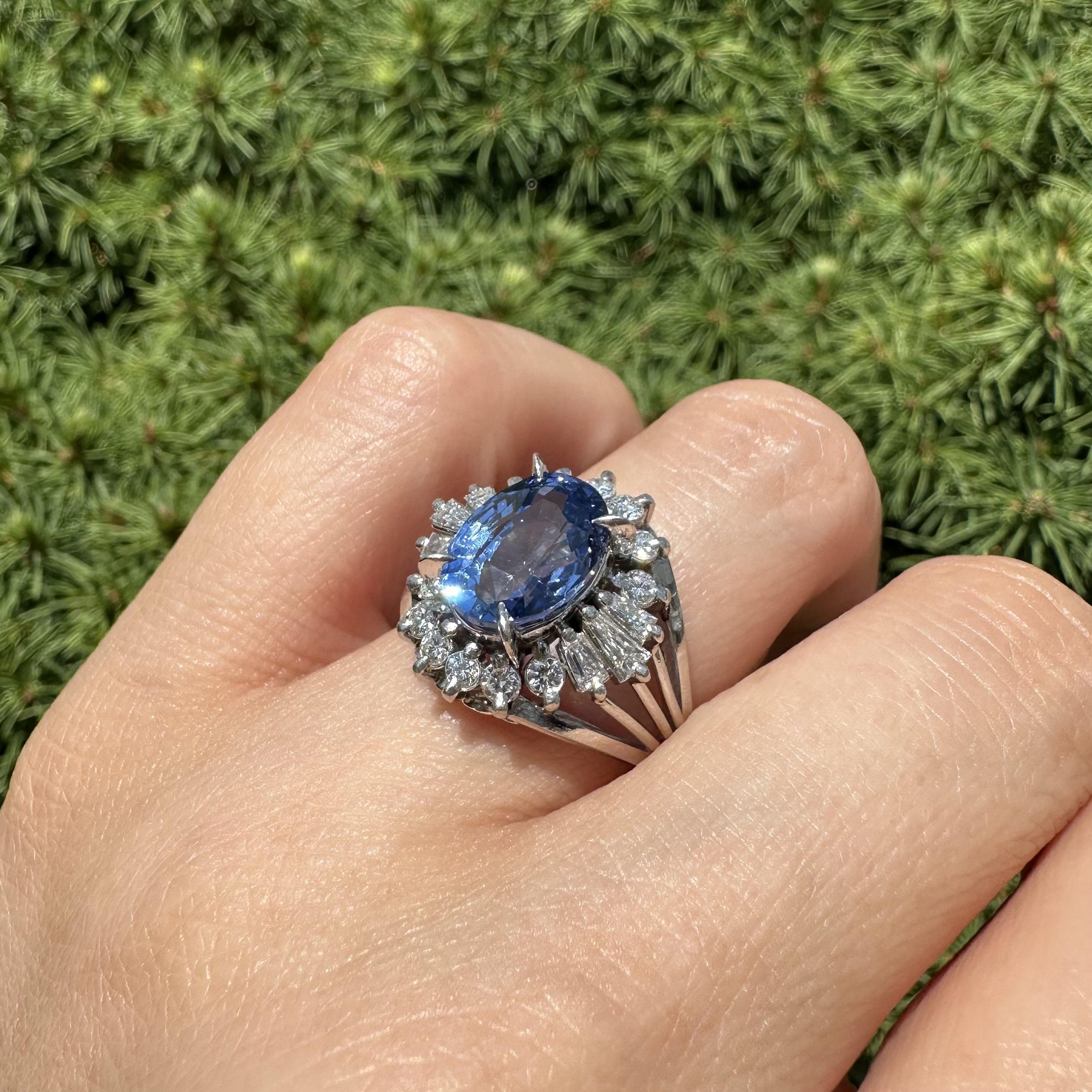 Vintage Platine GIA 6.07ctw No Heat Sapphire Diamond Open Side Shank Ring en vente 12