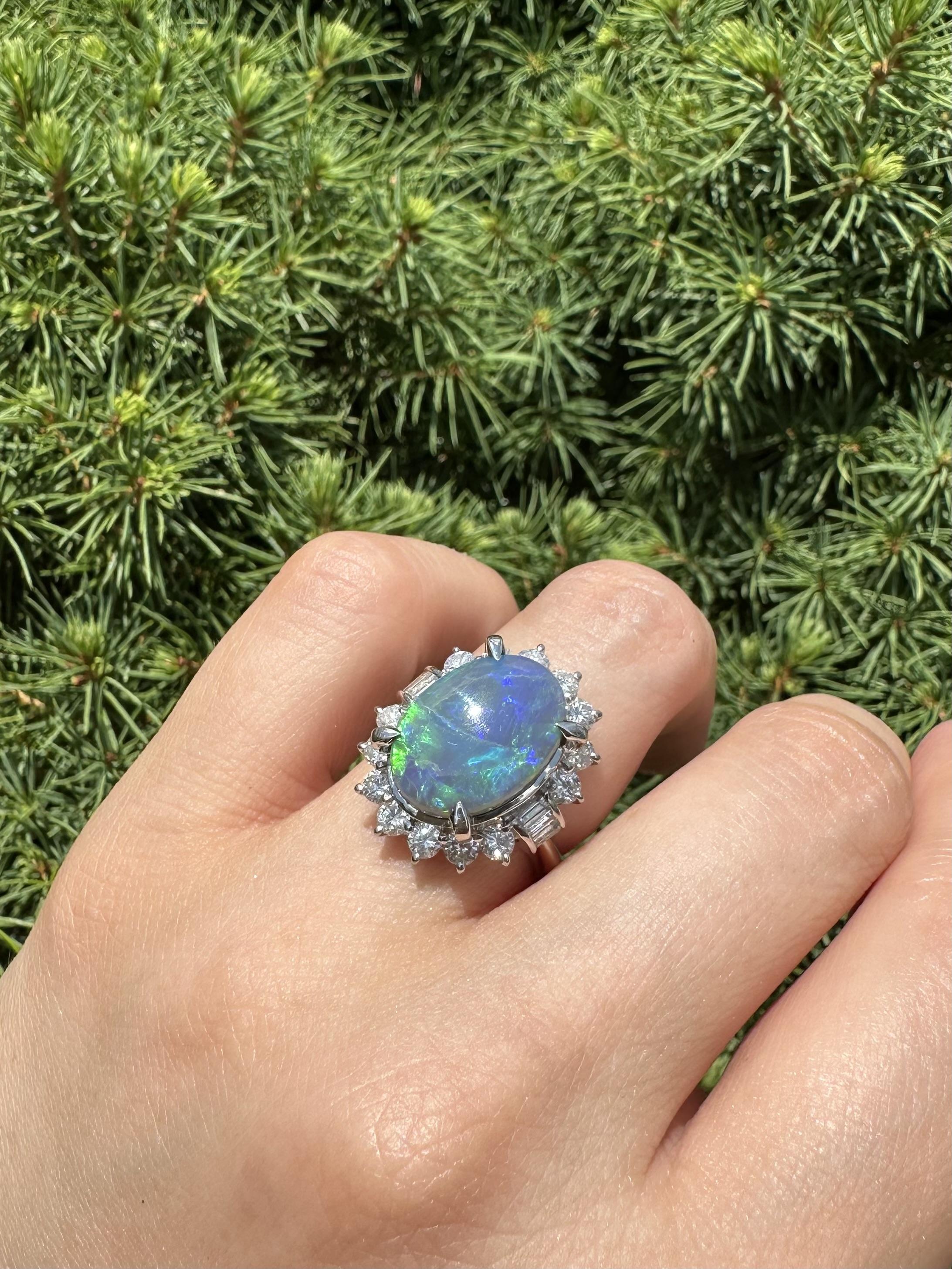 Bague de cocktail vintage en platine GIA 6.72ctw Black Opal w/ Diamond Halo en vente 6
