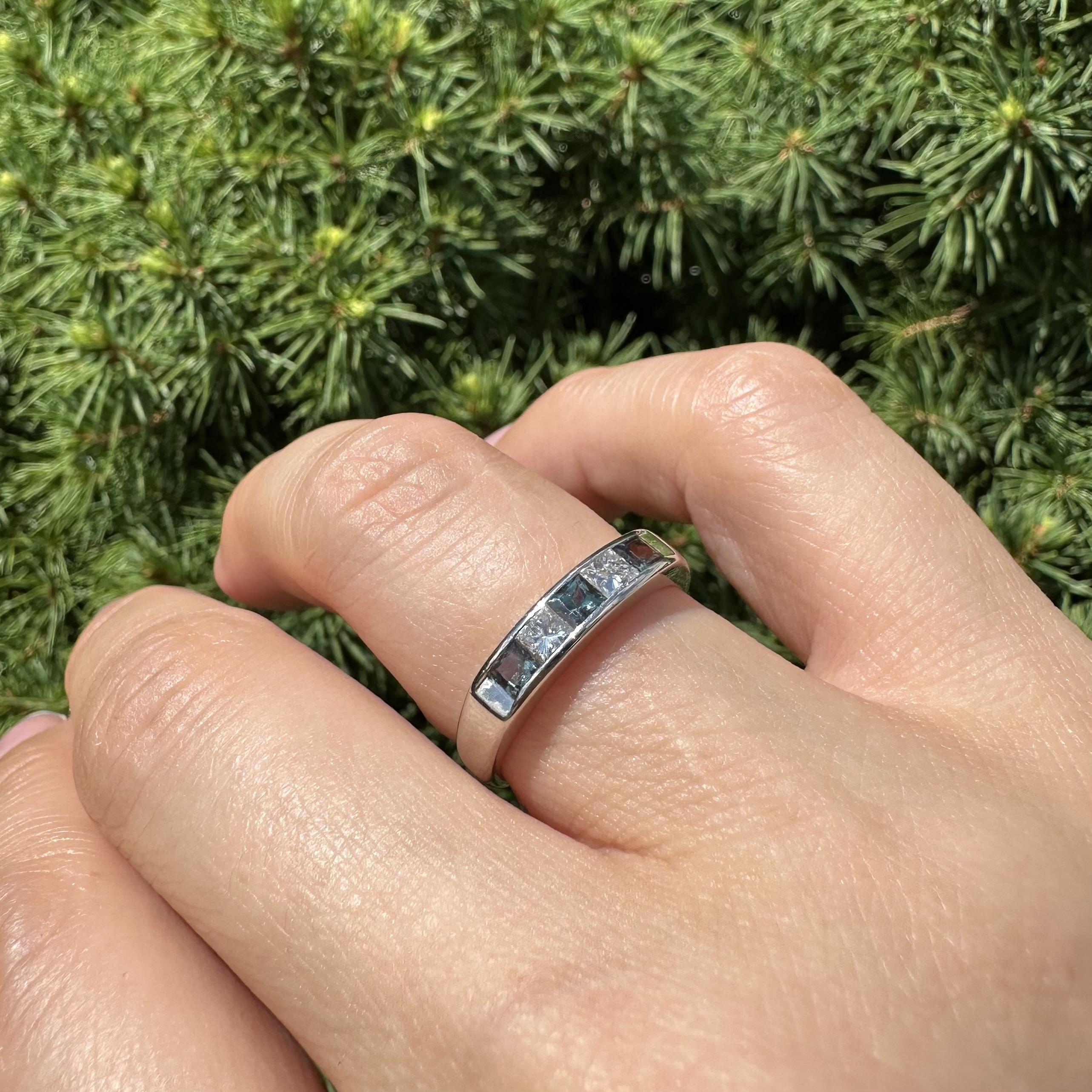 Anello vintage in platino GIA con alessandrite brasiliana quadrata e diamanti da 0,68 ct. in vendita 5