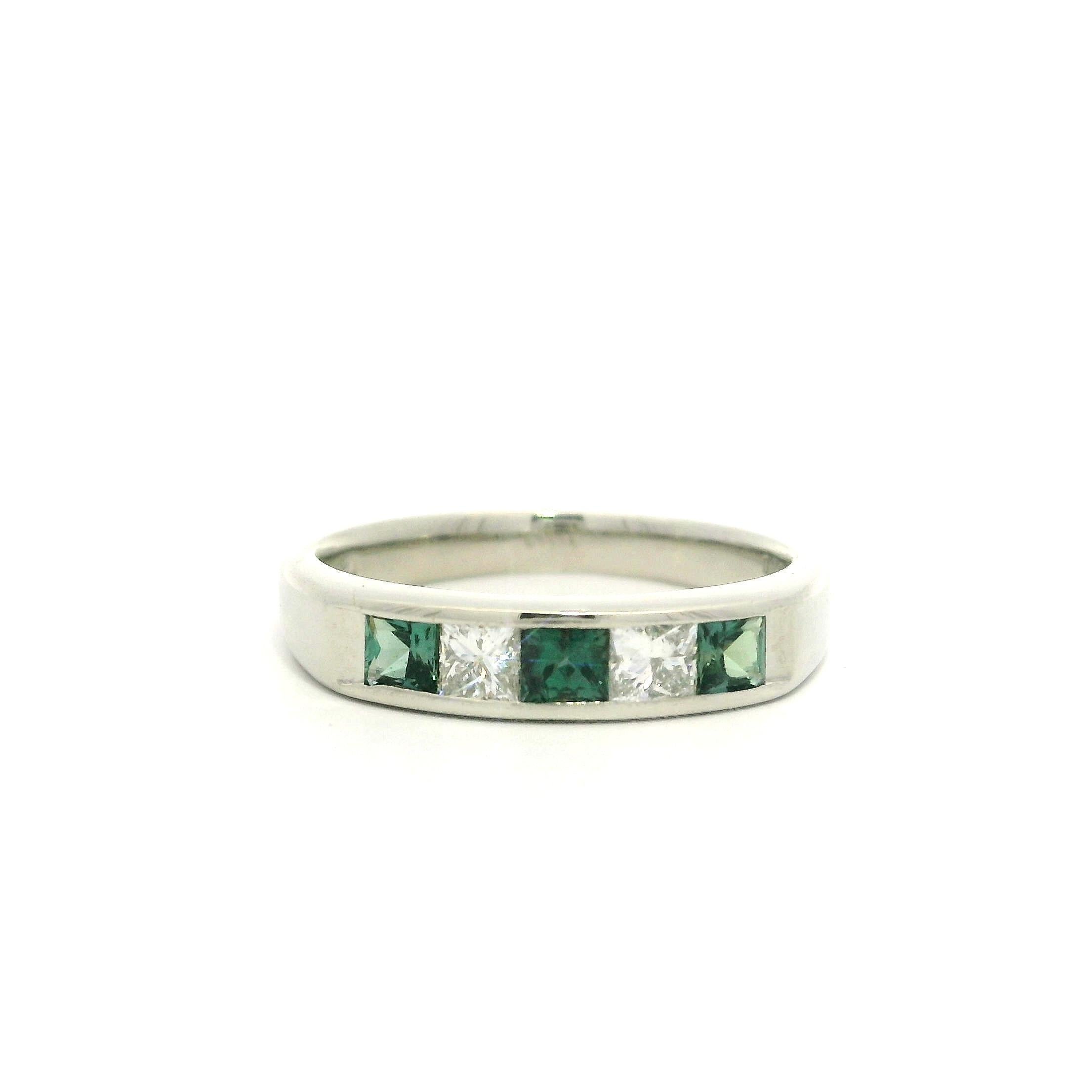 Anello vintage in platino GIA con alessandrite brasiliana quadrata e diamanti da 0,68 ct. in vendita 7