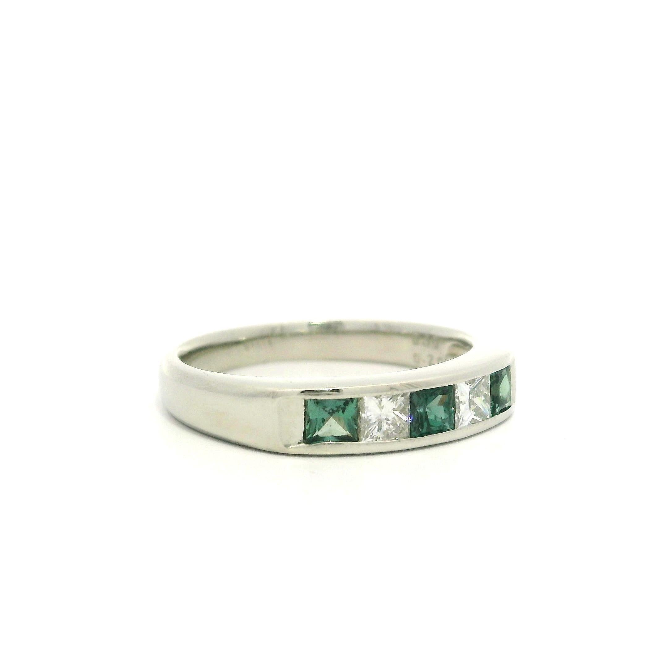 Anello vintage in platino GIA con alessandrite brasiliana quadrata e diamanti da 0,68 ct. in vendita 8