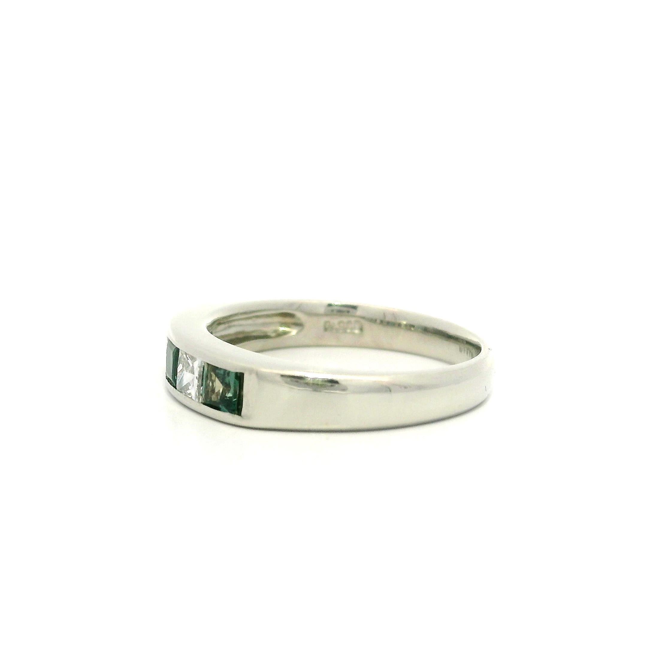 Anello vintage in platino GIA con alessandrite brasiliana quadrata e diamanti da 0,68 ct. in vendita 10