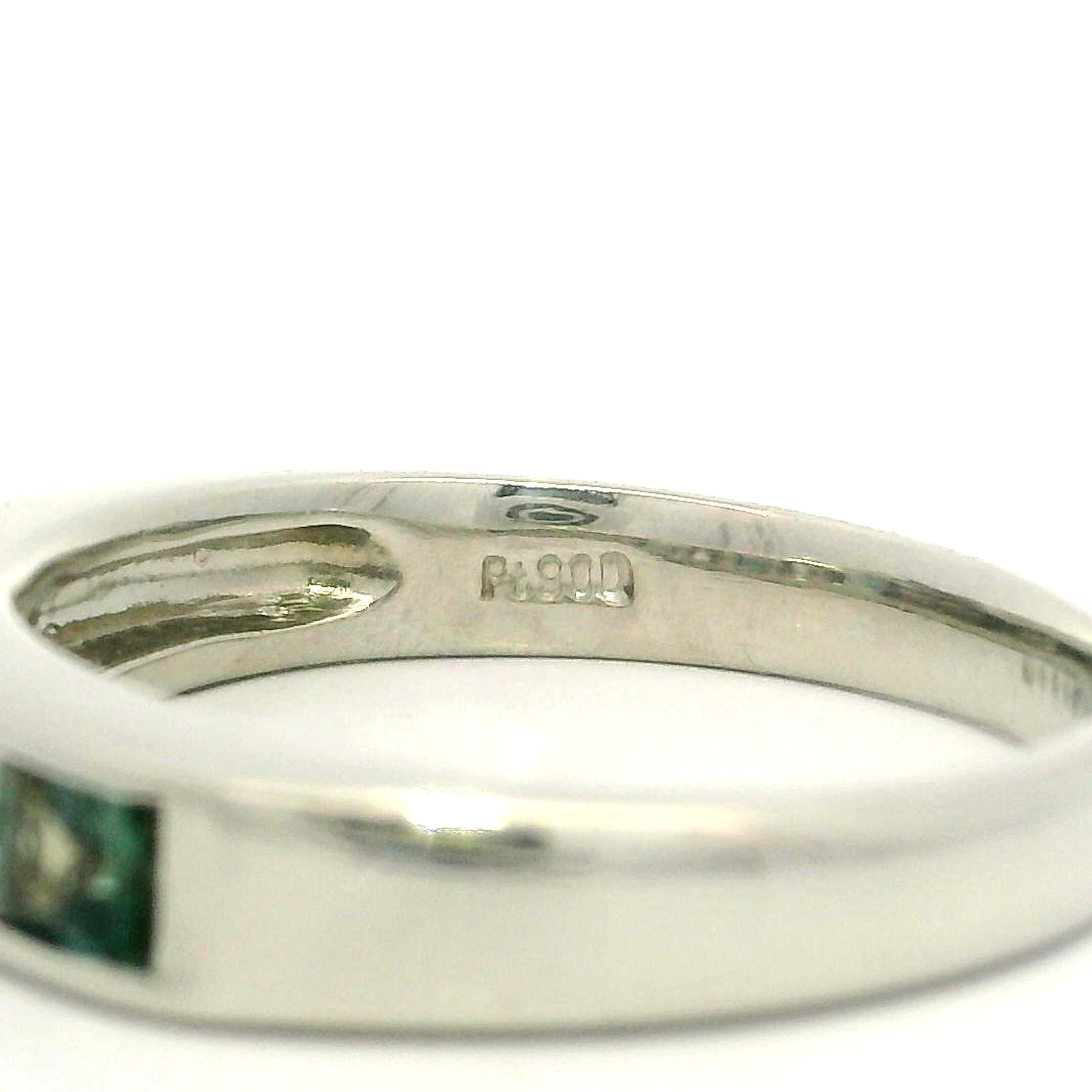 Anello vintage in platino GIA con alessandrite brasiliana quadrata e diamanti da 0,68 ct. in vendita 2