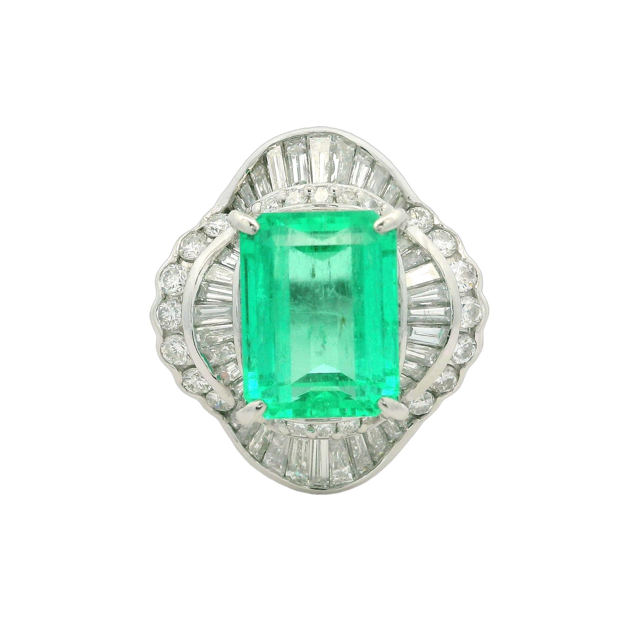 Vintage Platin GIA 6,93ctw kolumbianischer Smaragd & Diamant Ballerina Cocktail-Ring, Vintage im Angebot 8
