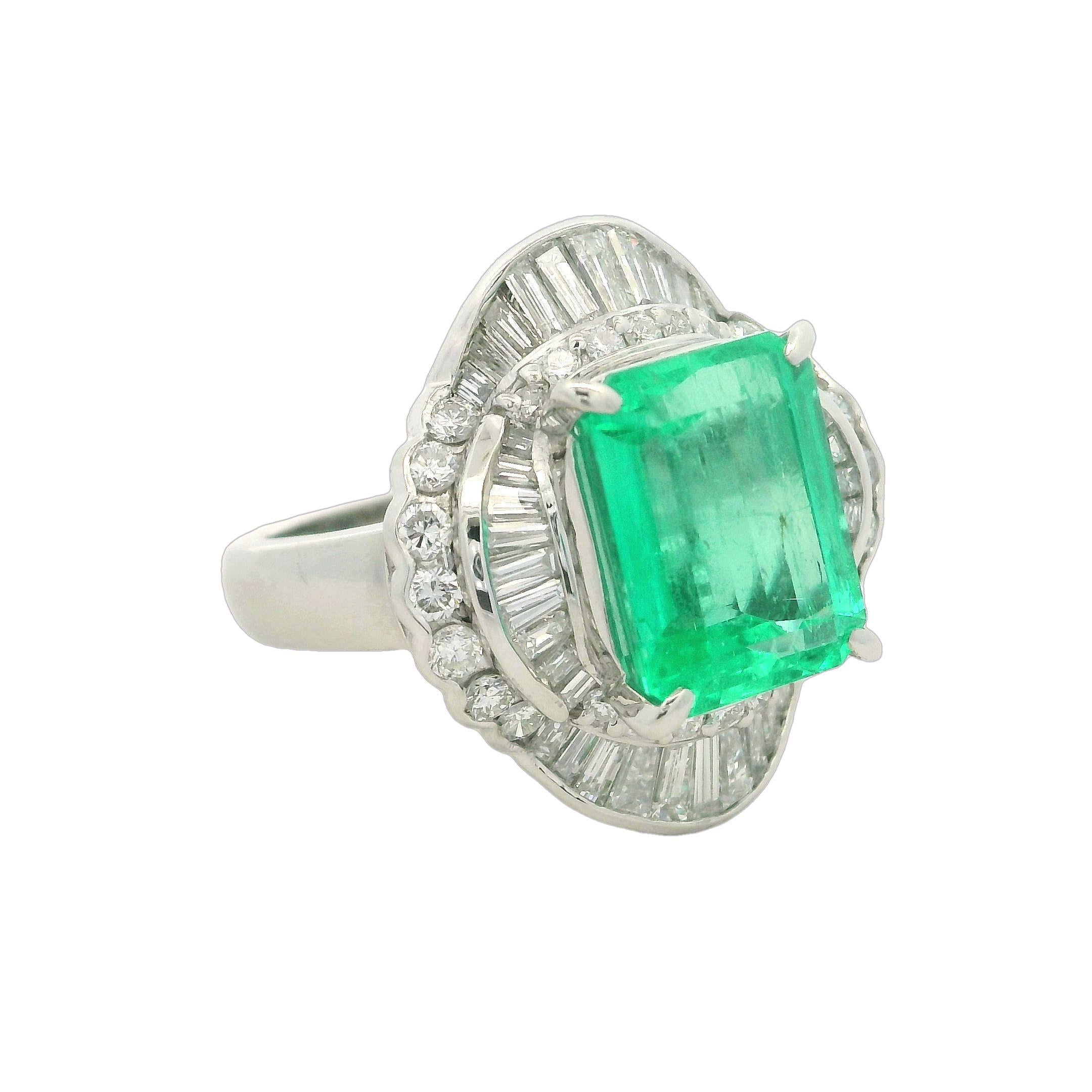 Vintage Platin GIA 6,93ctw kolumbianischer Smaragd & Diamant Ballerina Cocktail-Ring, Vintage im Angebot 9