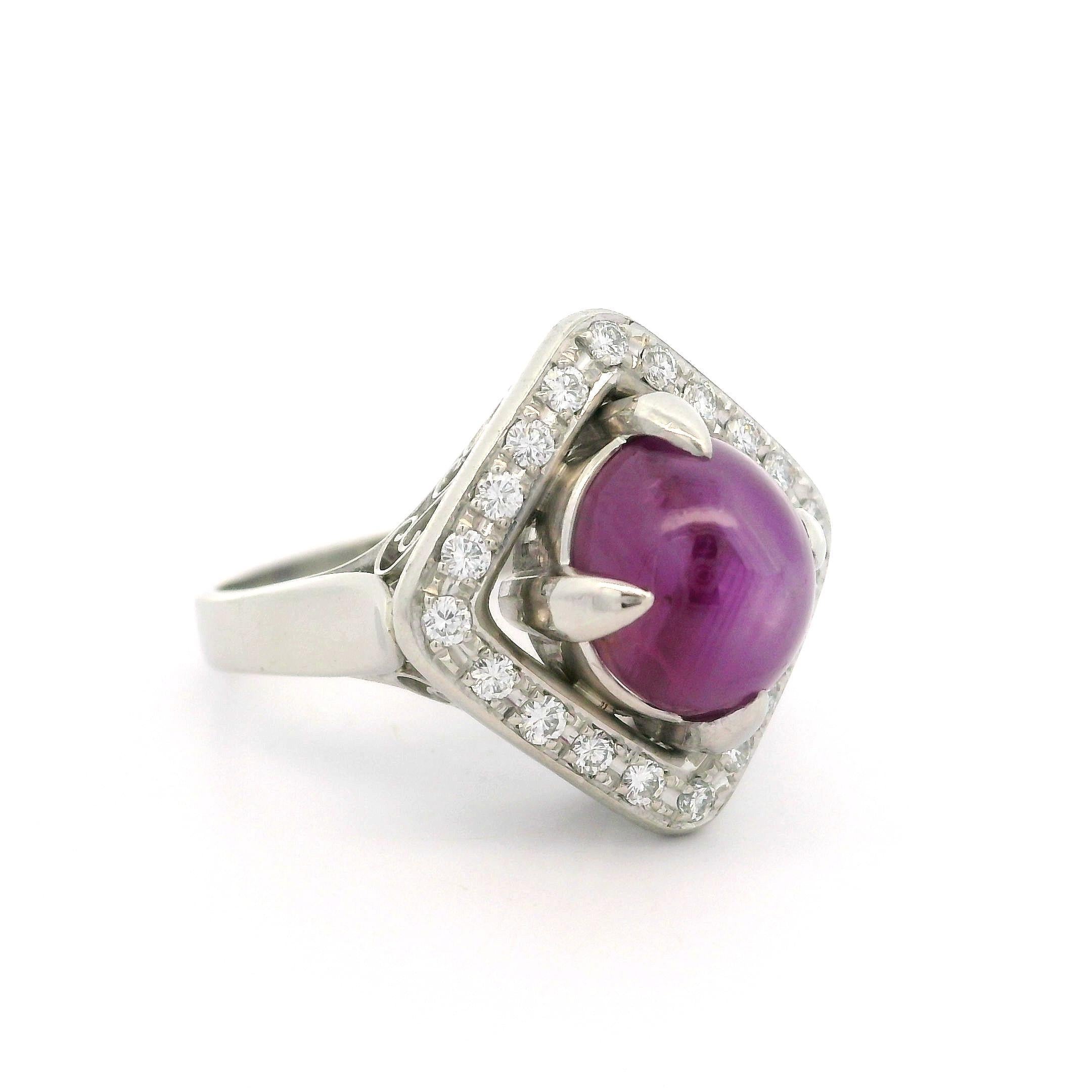 Vintage Platinum GIA 7.46ctw No Heat Oval Cabochon Star Ruby & Diamond Ring In Good Condition For Sale In Montclair, NJ