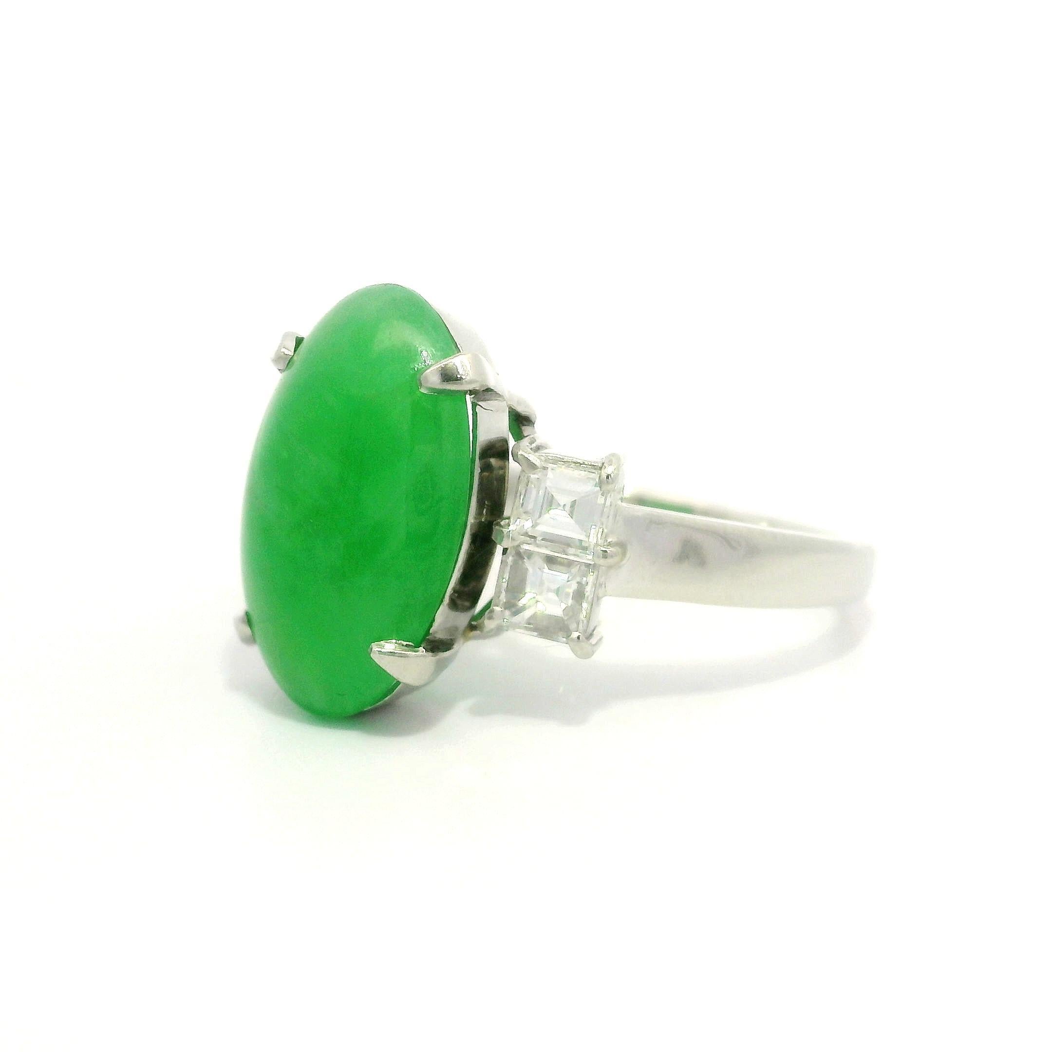 Anello vintage in platino GIA 8,29ctw molto bello di giada ovale A con diamanti carré ai lati in vendita 8