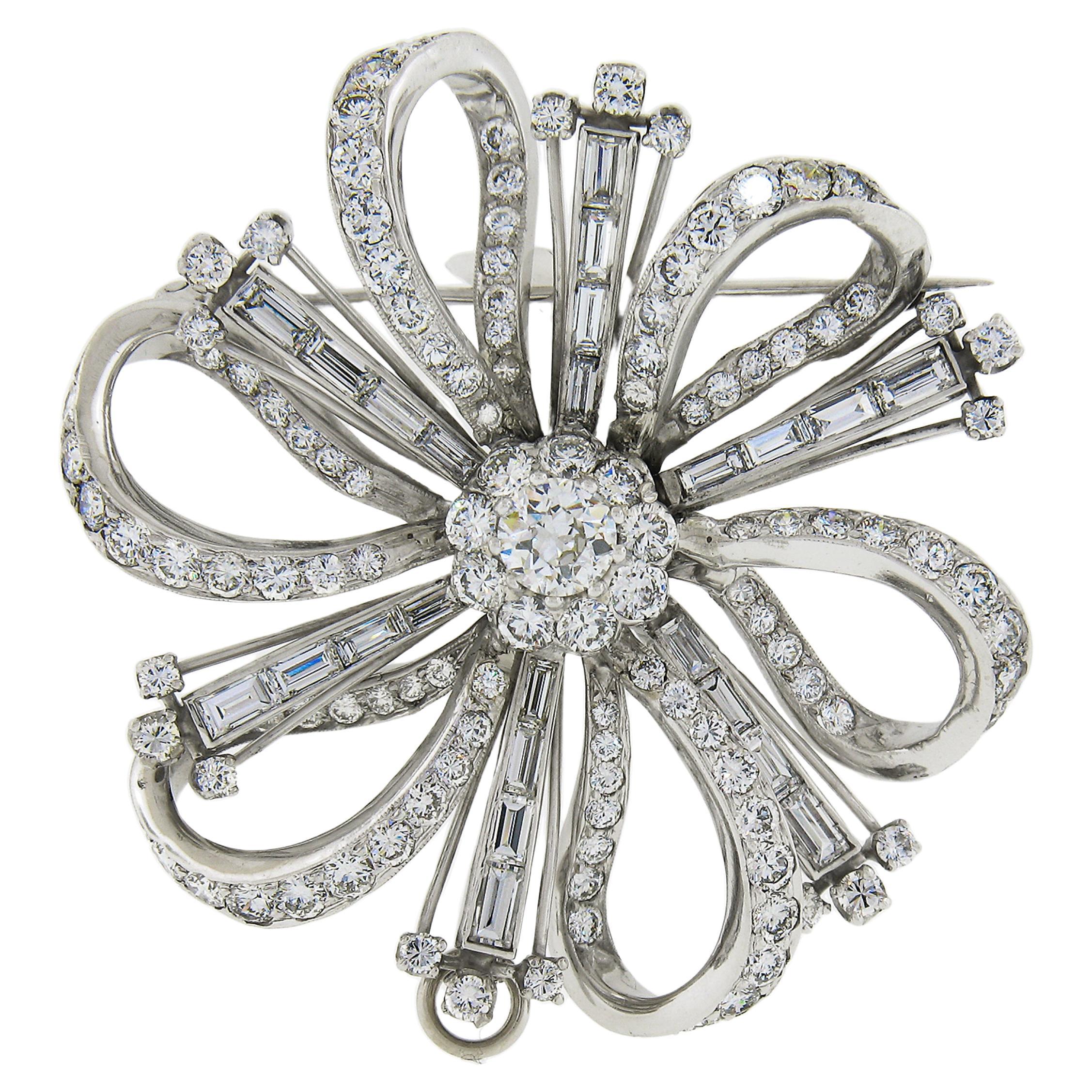 Pendentif broche fleur fantaisie vintage Gia en platine avec 8,2 carats de diamants